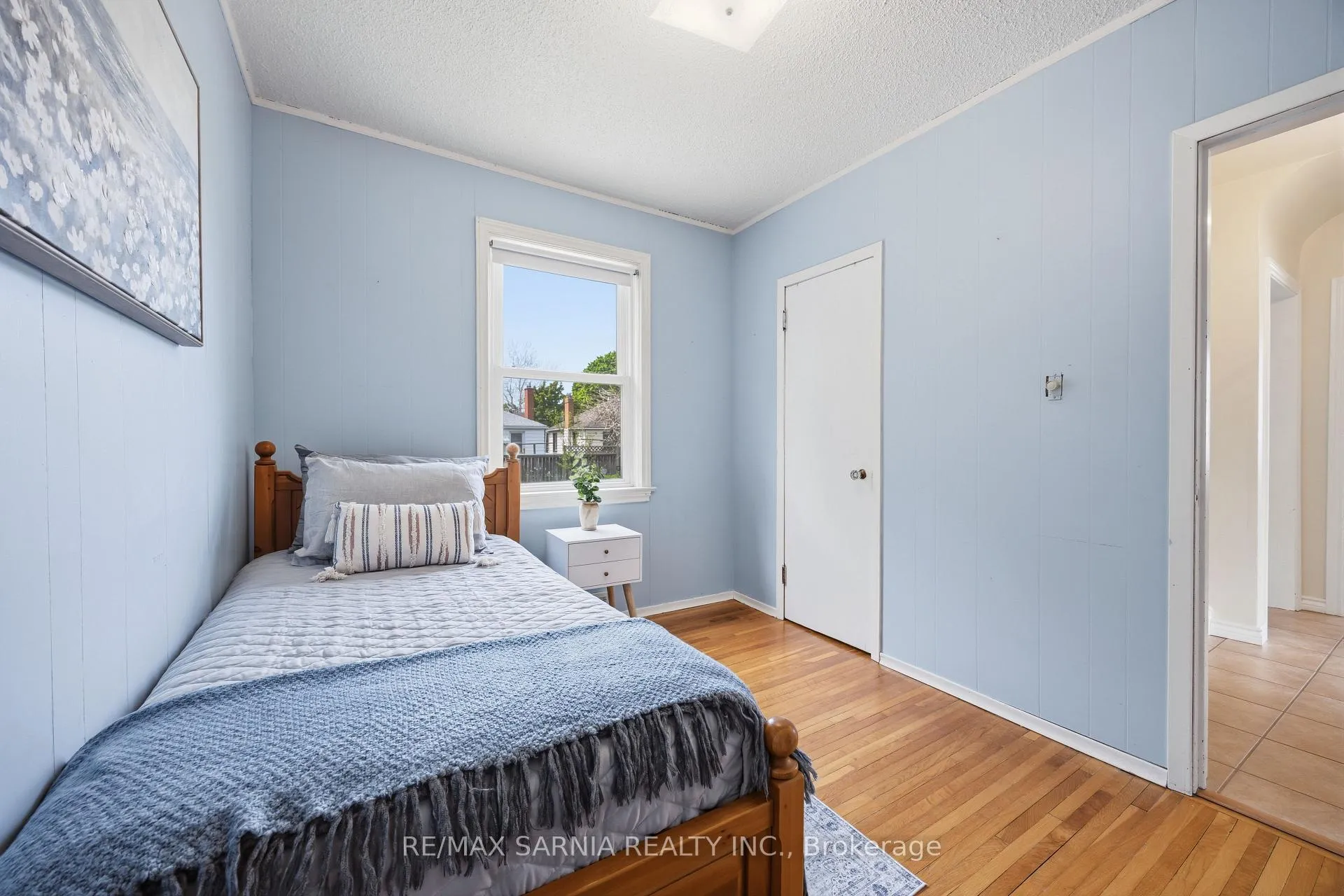 Photo 20 of 371 Mack Avenue, Sarnia — HOMEH