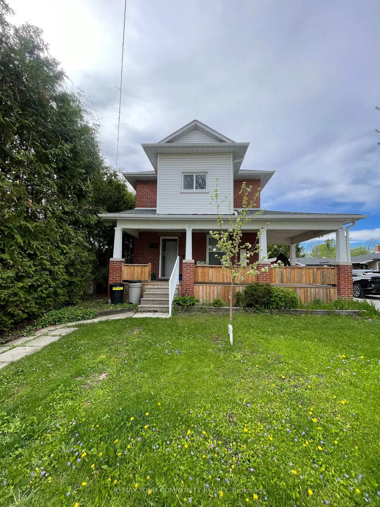 Photo 2 of Unit 2, 50 Middle Street, Georgina, Sutton & Jackson's Point — HOMEH