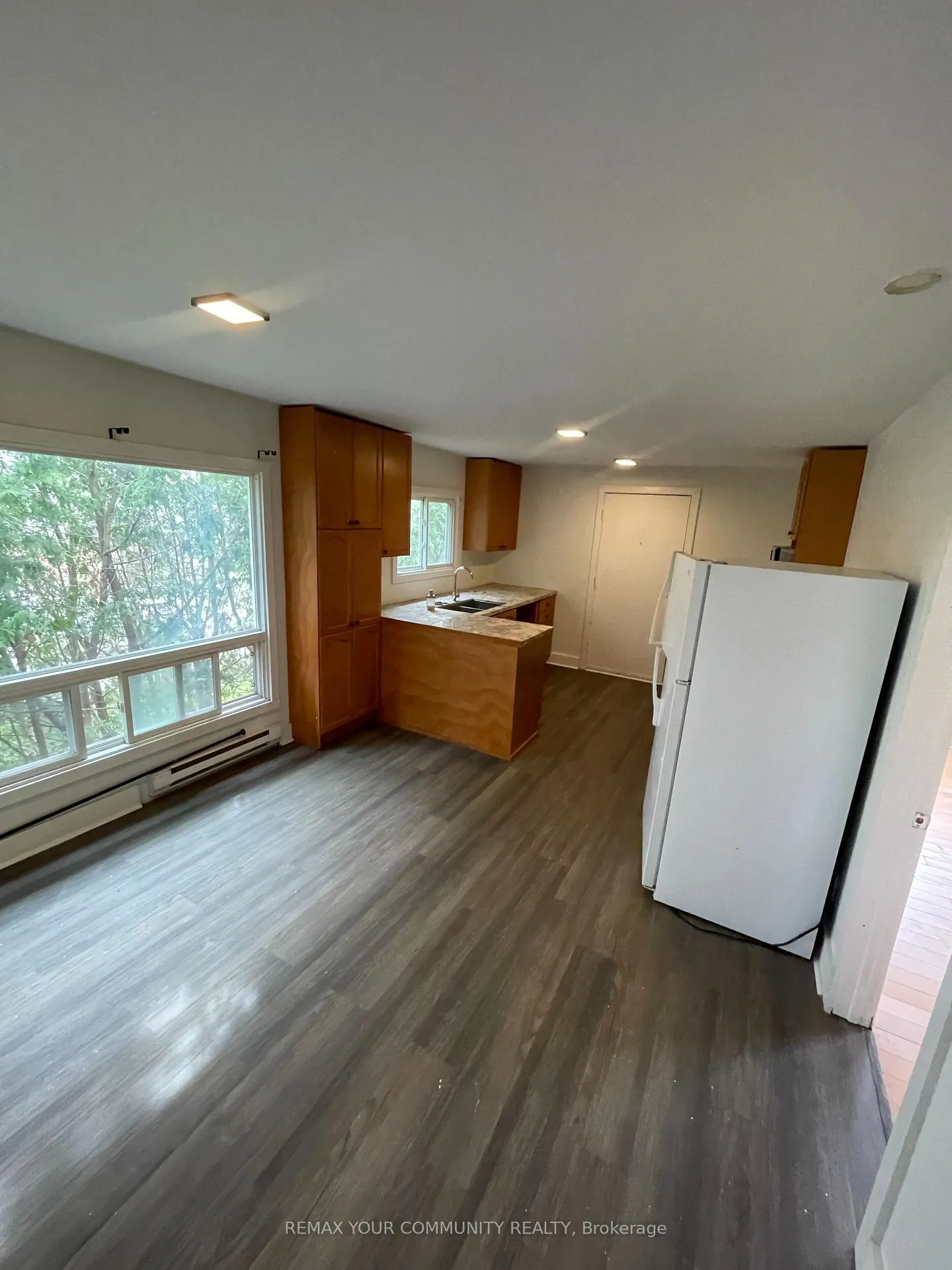 Photo 9 of Unit 2, 50 Middle Street, Georgina, Sutton & Jackson's Point — HOMEH