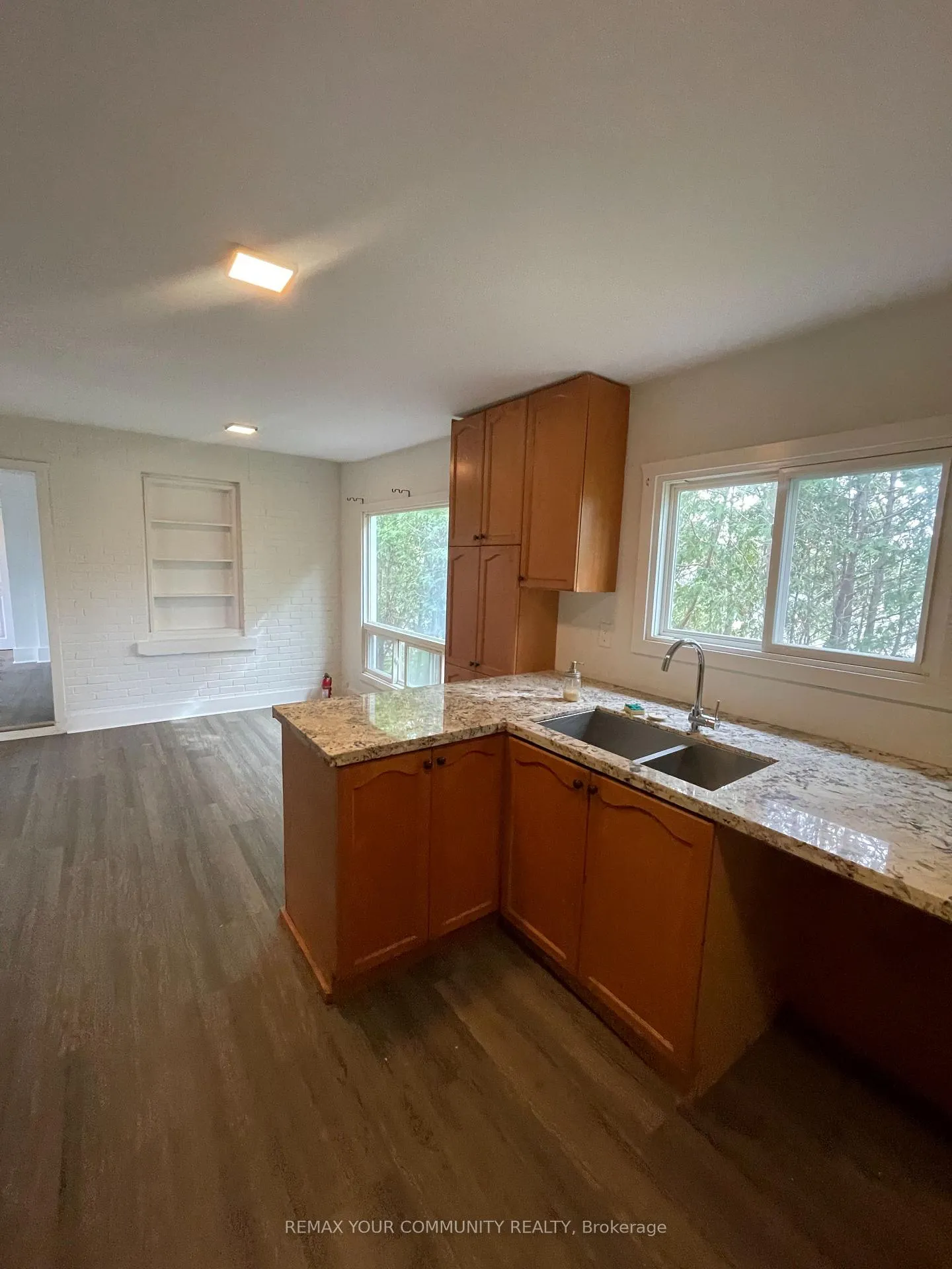 Photo 12 of Unit 2, 50 Middle Street, Georgina, Sutton & Jackson's Point — HOMEH