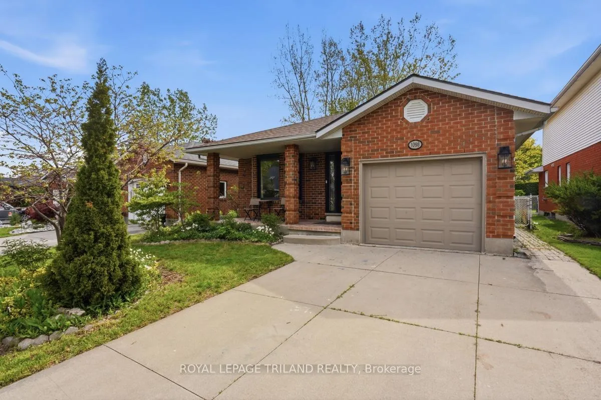 Photo 1 of 1098 Lawson Road, London, North I — HOMEH