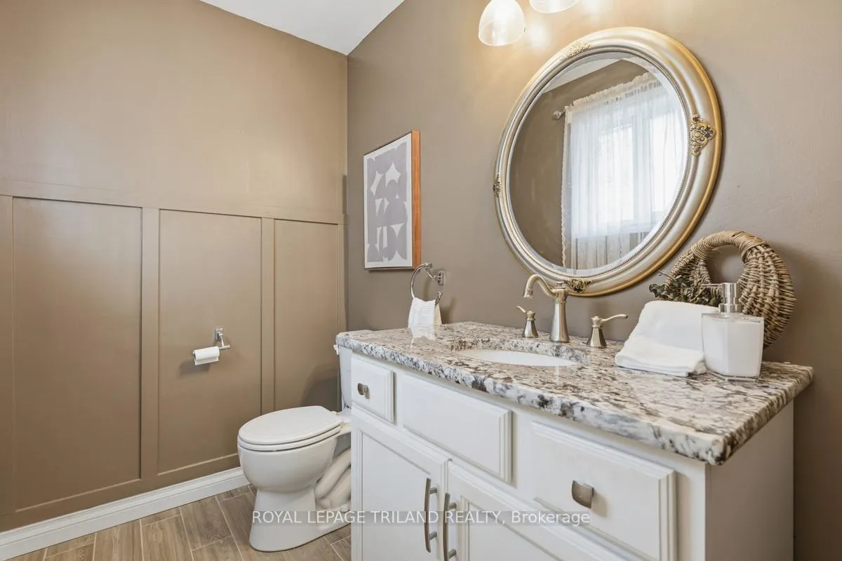 Photo 17 of 1098 Lawson Road, London, North I — HOMEH
