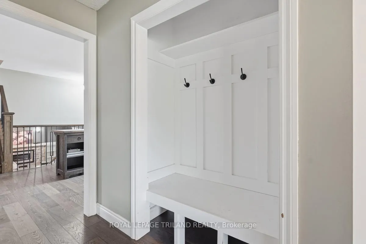 Photo 18 of 1098 Lawson Road, London, North I — HOMEH