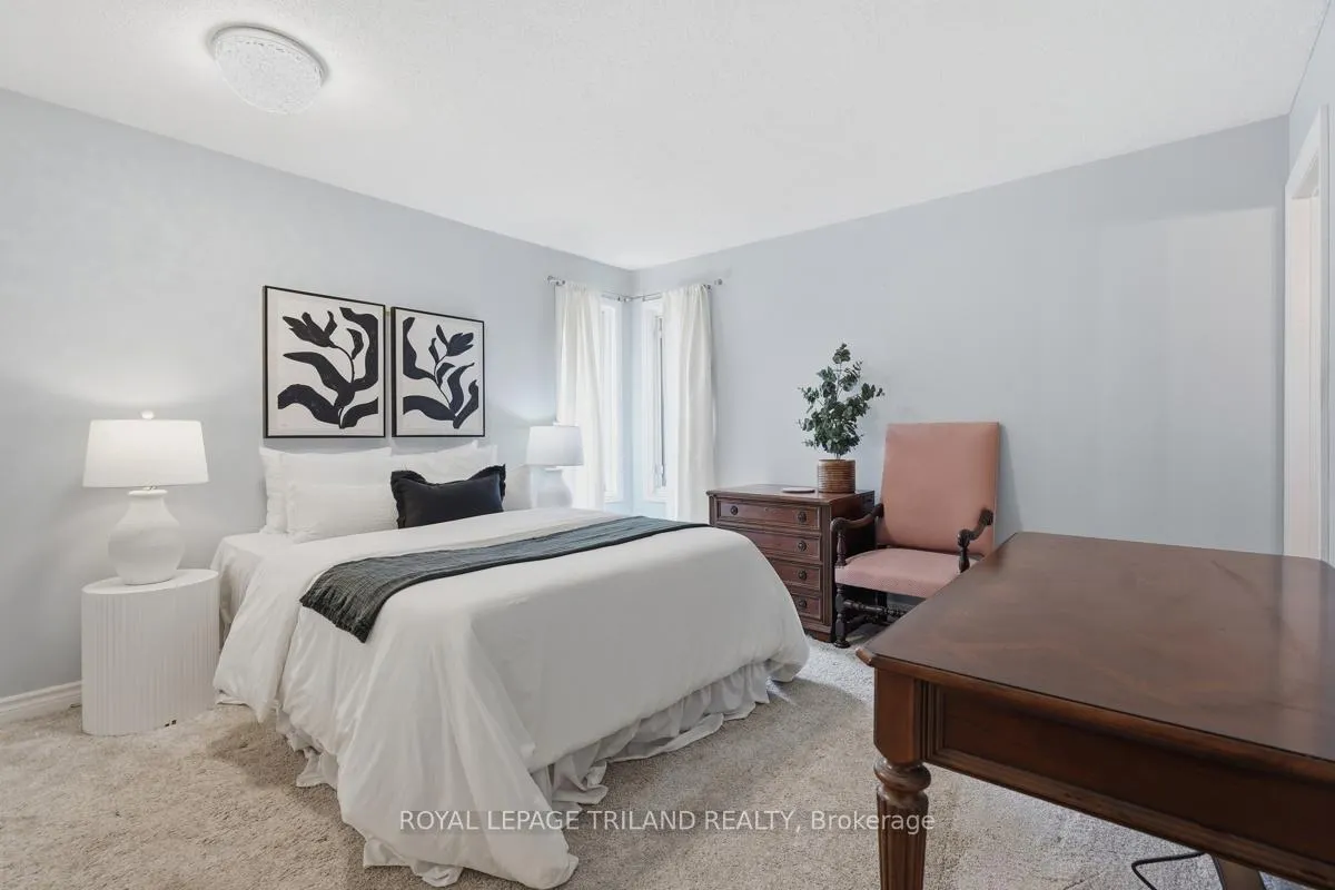 Photo 19 of 1098 Lawson Road, London, North I — HOMEH