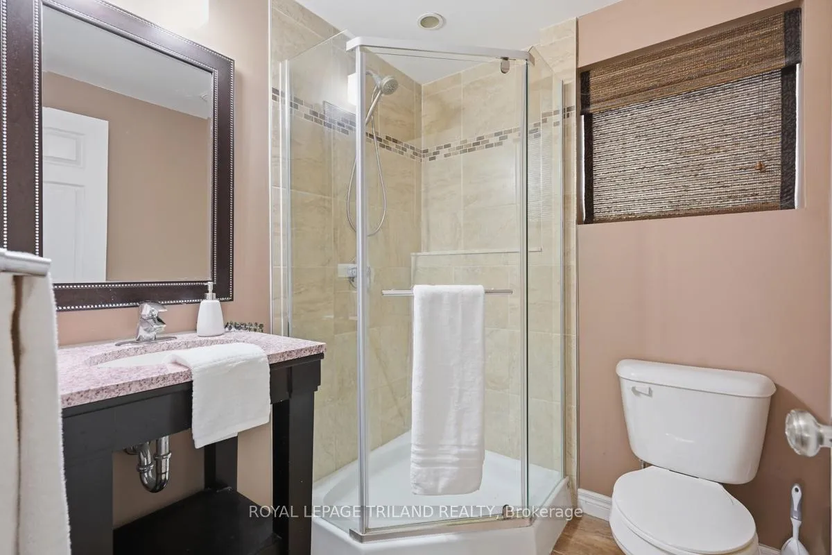 Photo 28 of 1098 Lawson Road, London, North I — HOMEH