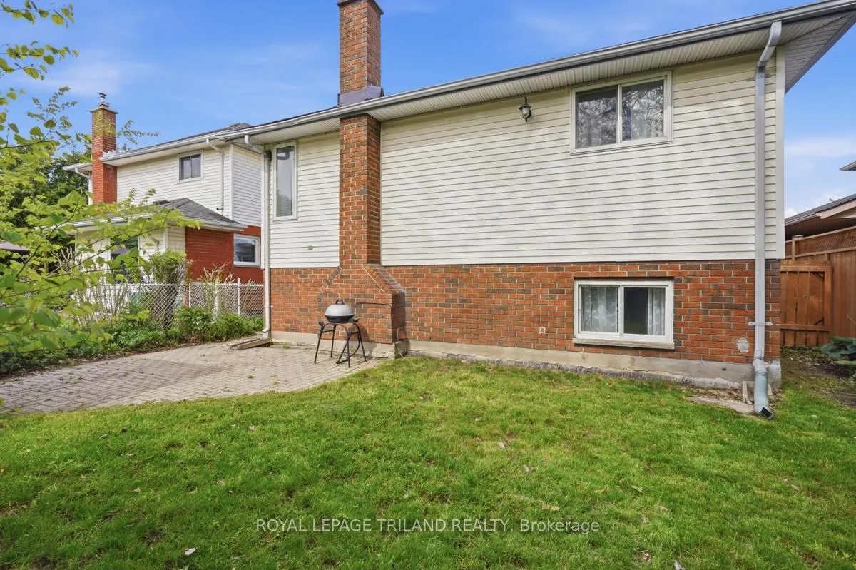 Photo 33 of 1098 Lawson Road, London, North I — HOMEH