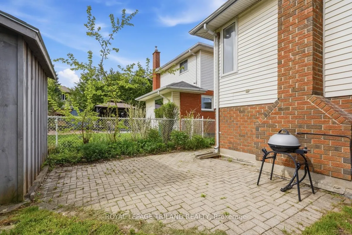 Photo 36 of 1098 Lawson Road, London, North I — HOMEH
