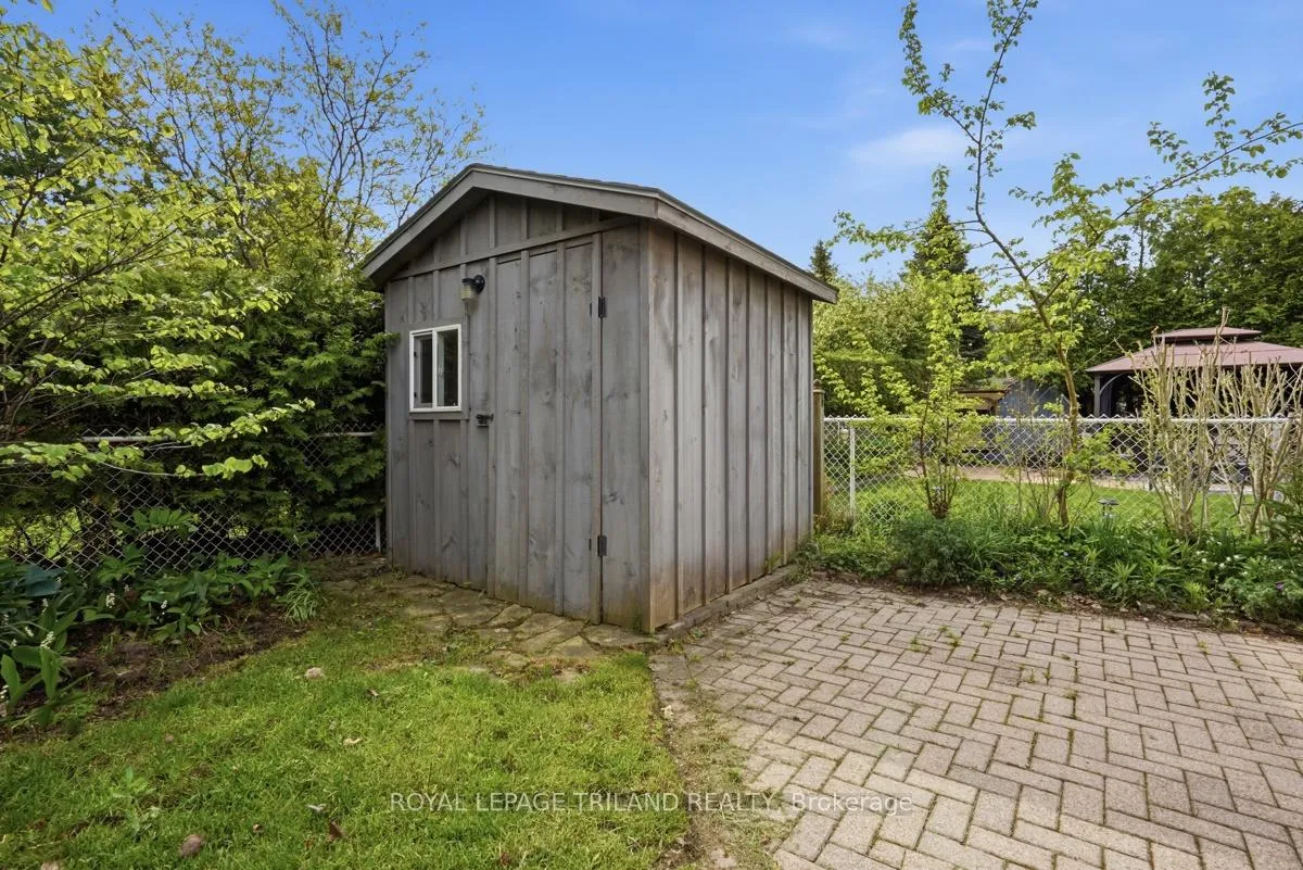 Photo 37 of 1098 Lawson Road, London, North I — HOMEH