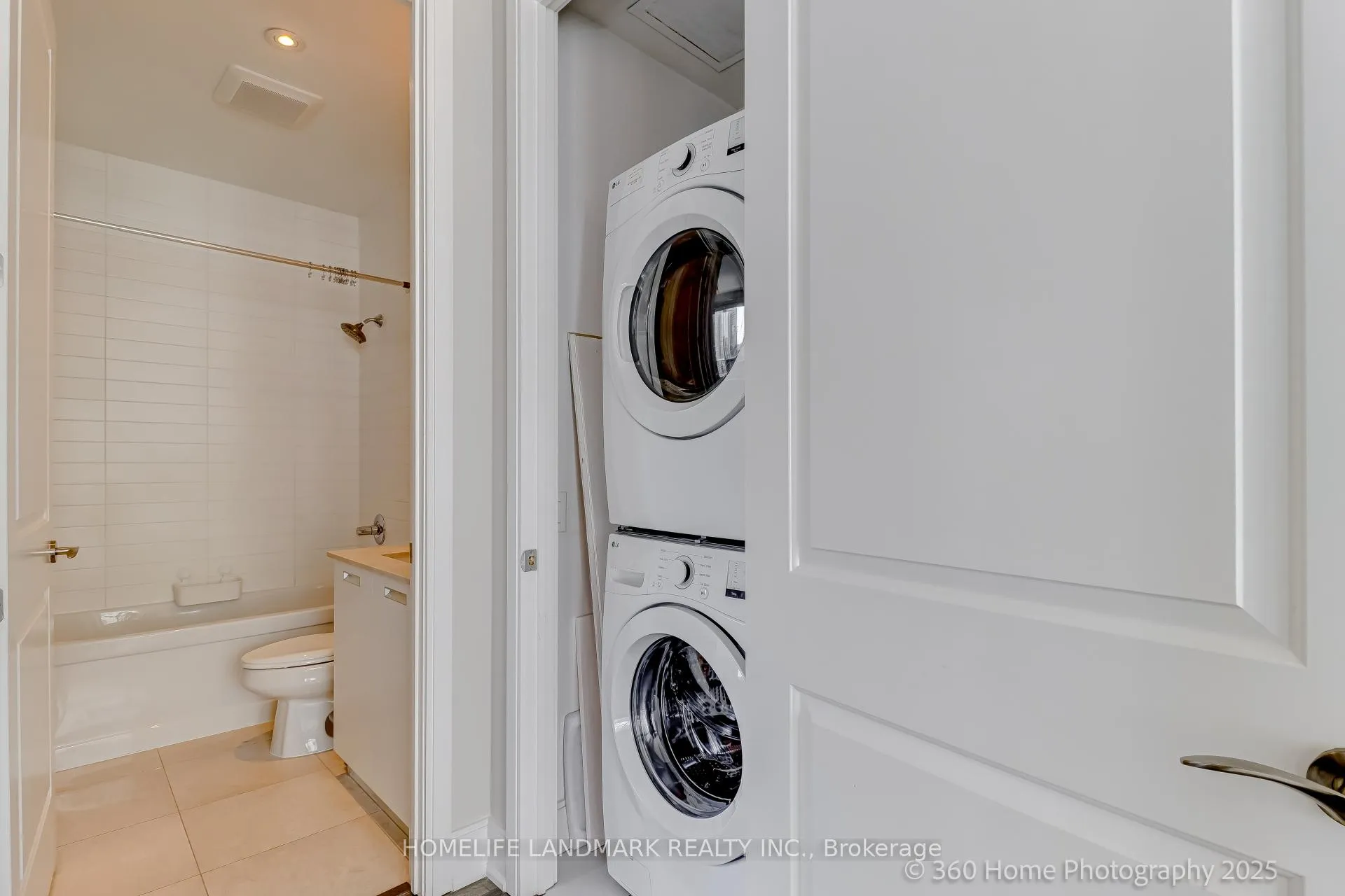 Photo 14 of Unit 2801, 21 Balmuto Street, Toronto, Bay Street Corridor — HOMEH