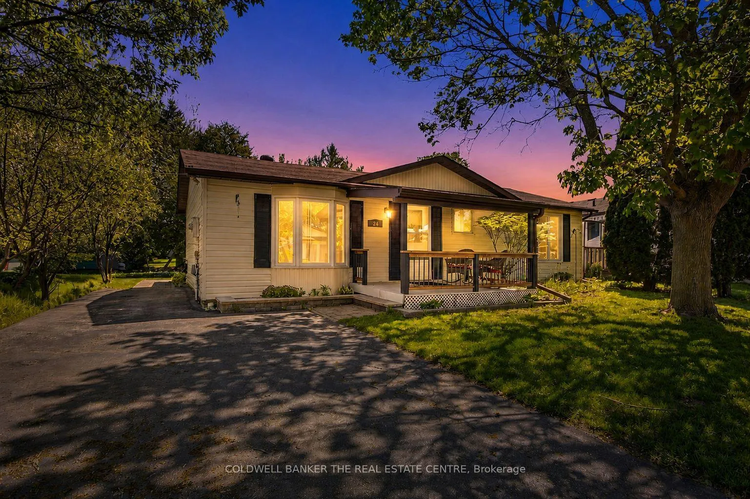 Photo 1 of 24 Briar Wood Place, Innisfil, Cookstown — HOMEH
