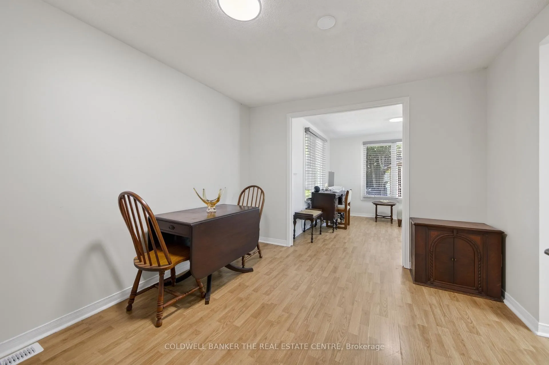 Photo 11 of 24 Briar Wood Place, Innisfil, Cookstown — HOMEH