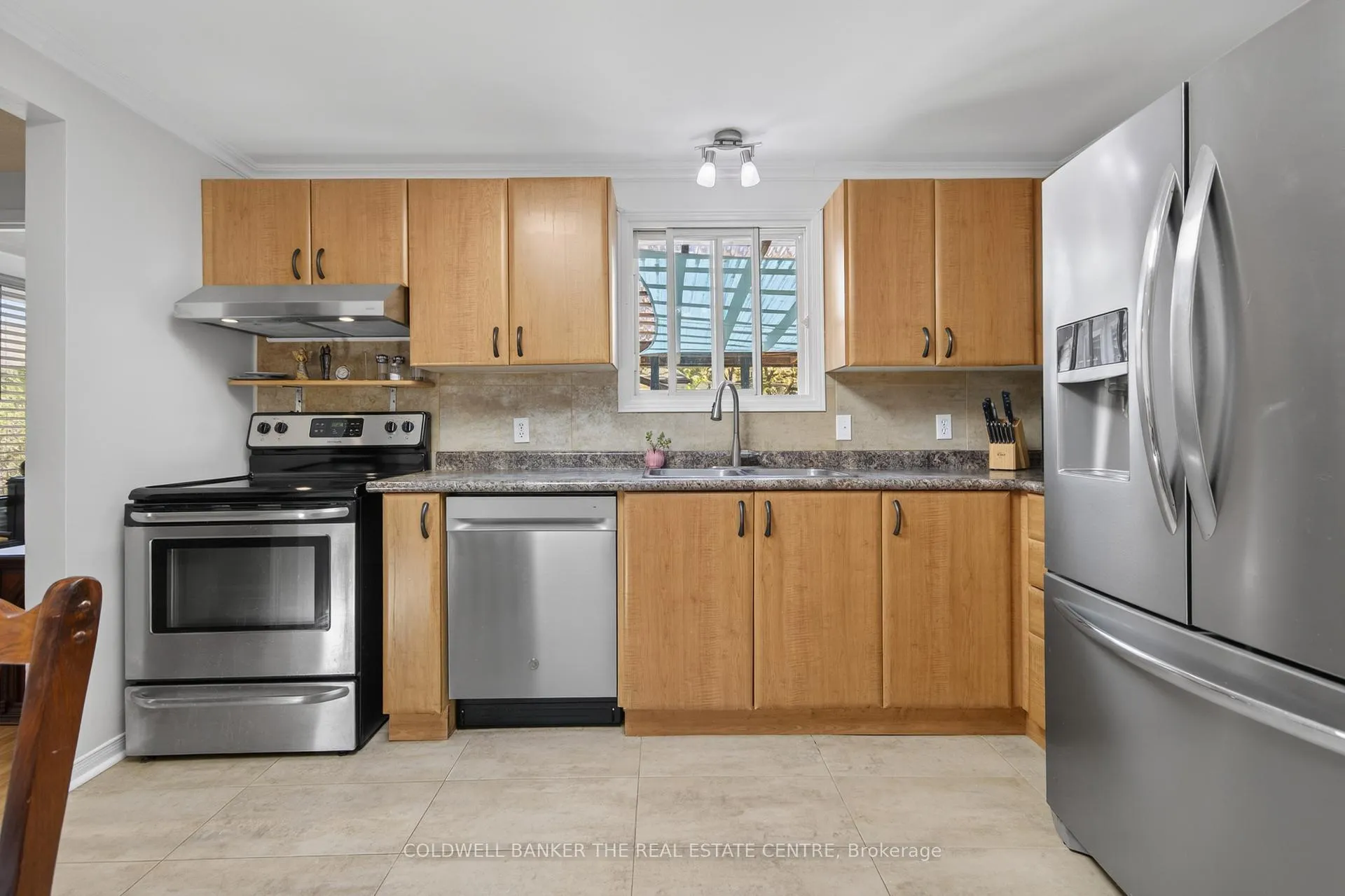 Photo 17 of 24 Briar Wood Place, Innisfil, Cookstown — HOMEH