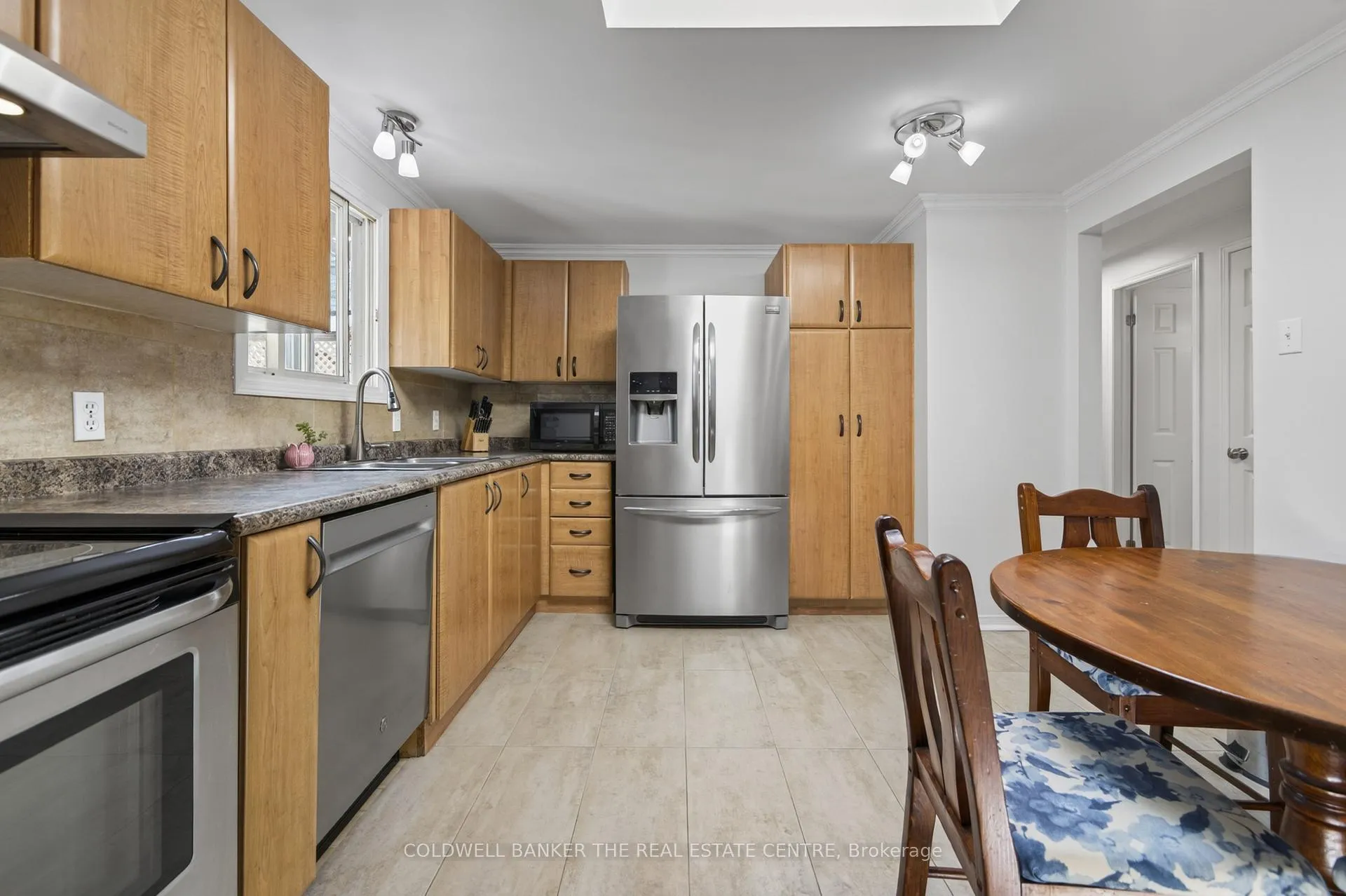 Photo 19 of 24 Briar Wood Place, Innisfil, Cookstown — HOMEH