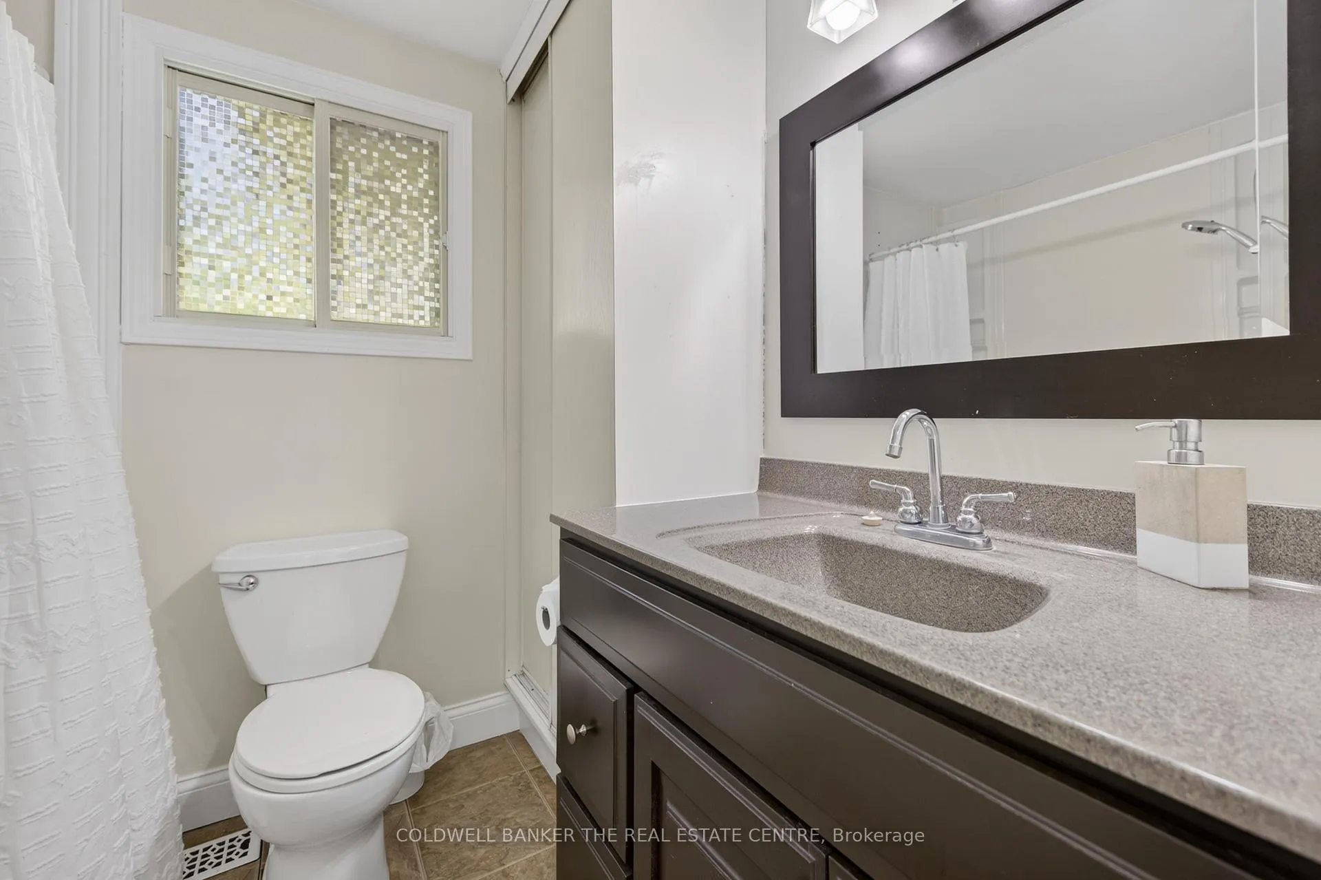 Photo 22 of 24 Briar Wood Place, Innisfil, Cookstown — HOMEH