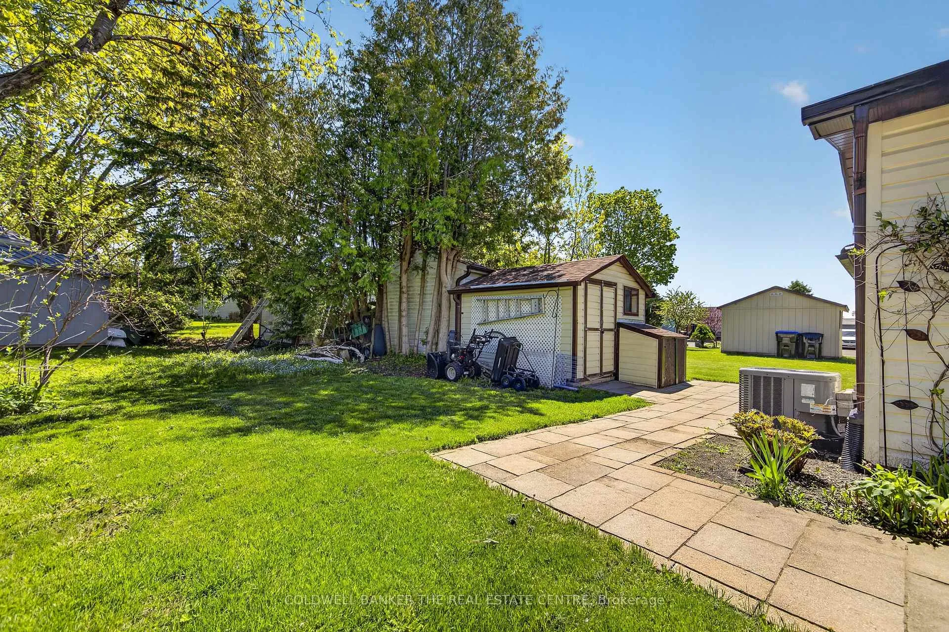 Photo 32 of 24 Briar Wood Place, Innisfil, Cookstown — HOMEH