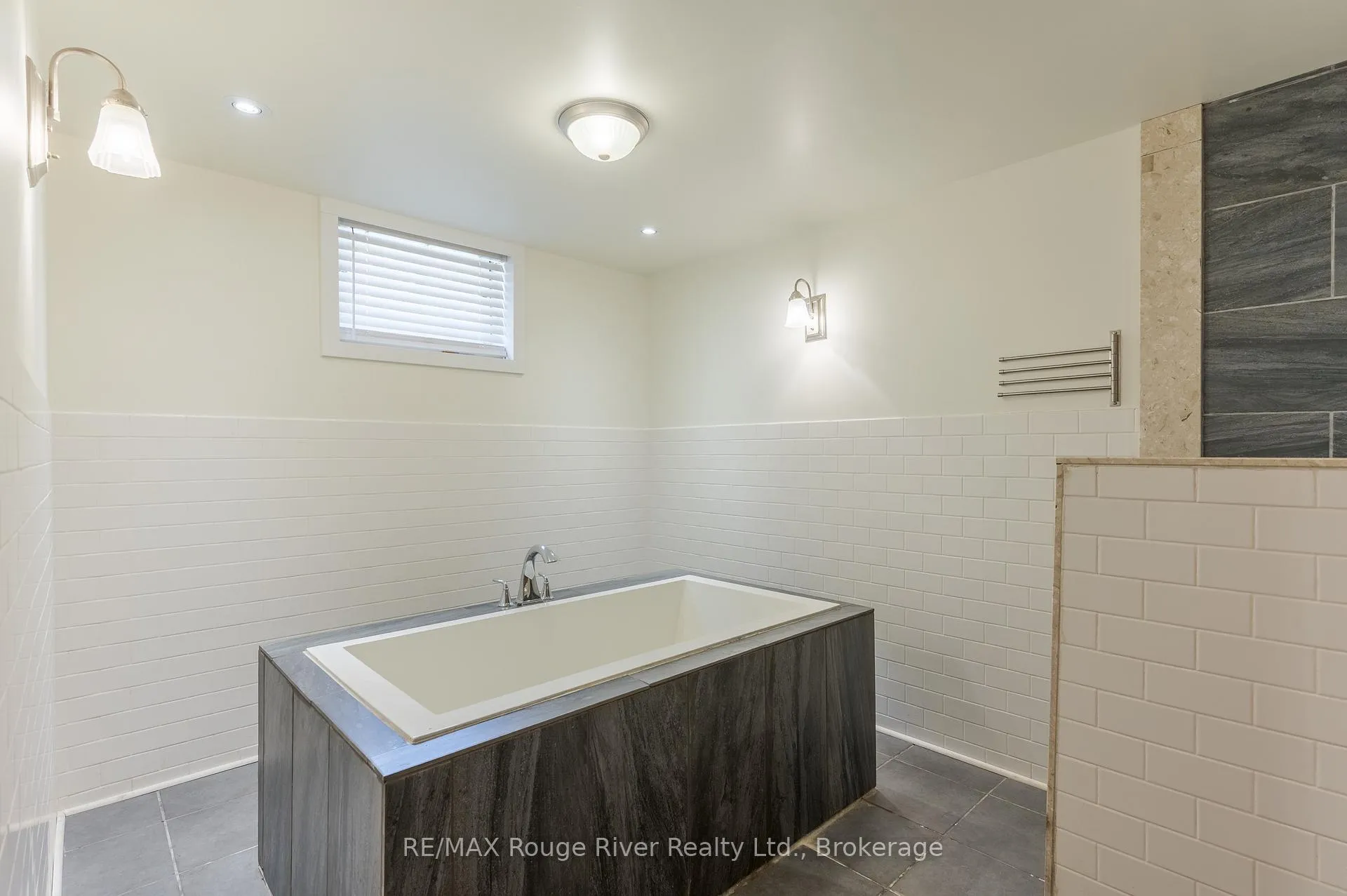 Photo 37 of 431 Major Street, Cobourg — HOMEH