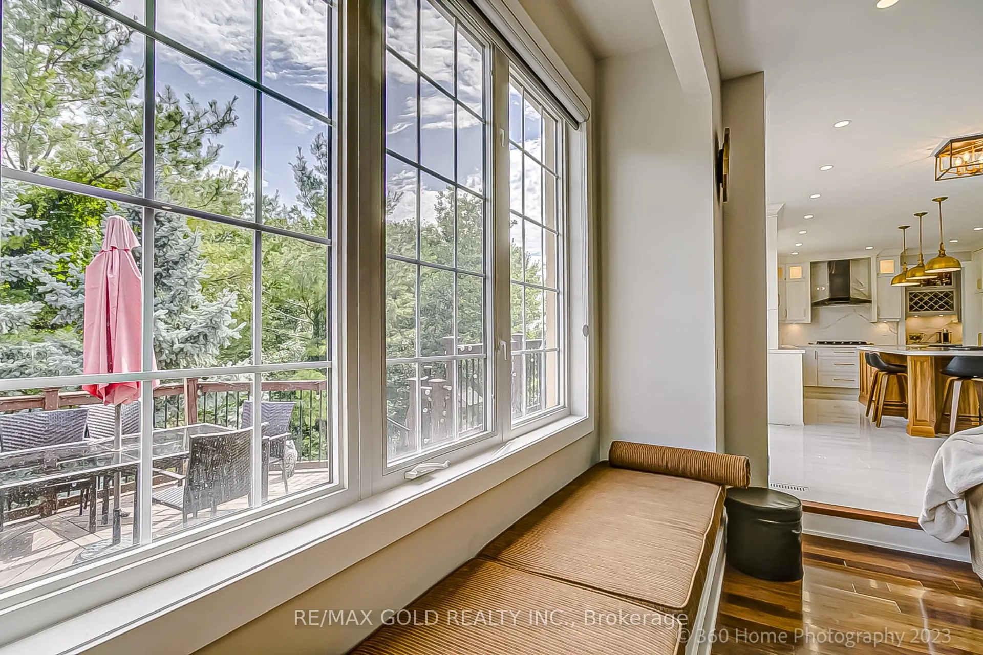 Photo 16 of 98 Treeline Boulevard, Brampton, Vales of Castlemore — HOMEH