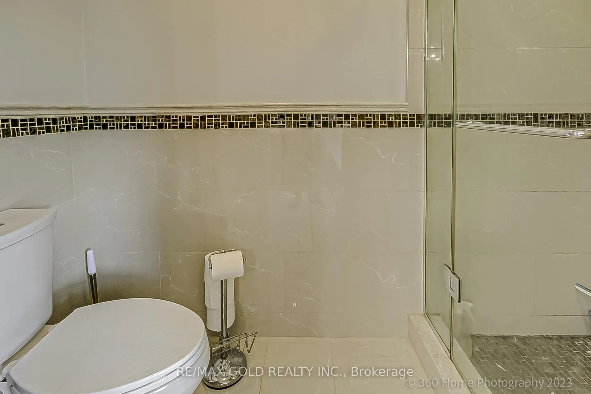 Photo 31 of 98 Treeline Boulevard, Brampton, Vales of Castlemore — HOMEH