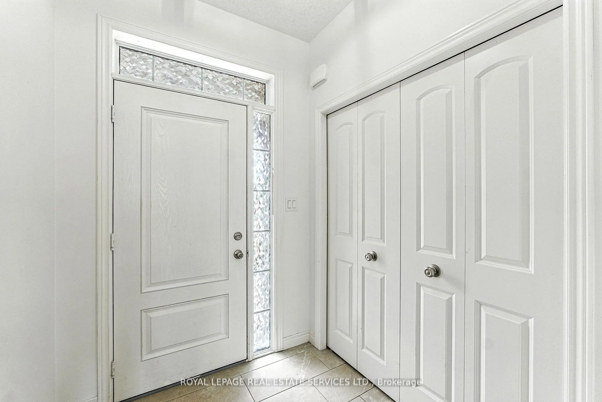 Photo 3 of Unit 8, 22 Marshall Drive, Guelph, Grange Road — HOMEH