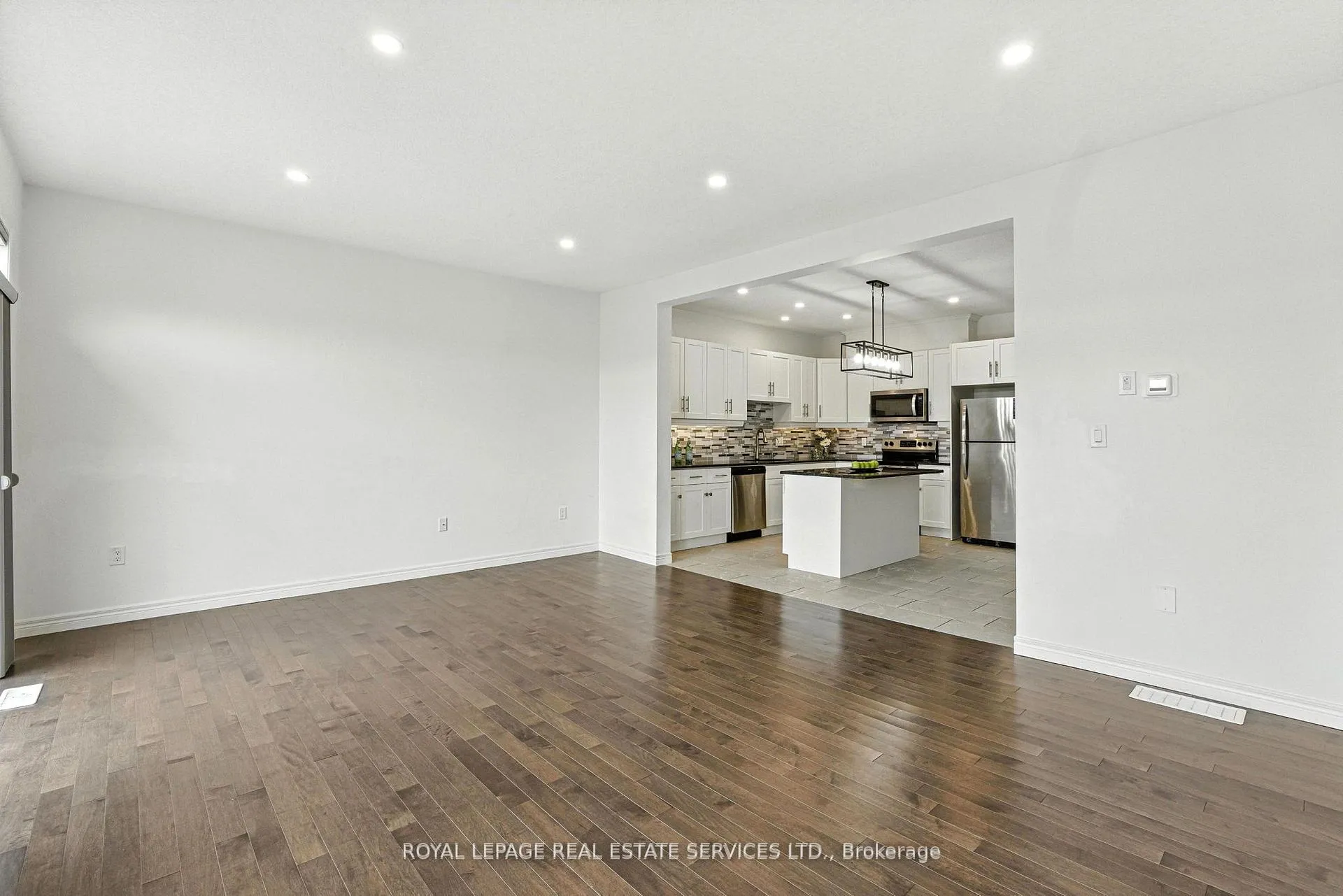 Photo 16 of Unit 8, 22 Marshall Drive, Guelph, Grange Road — HOMEH