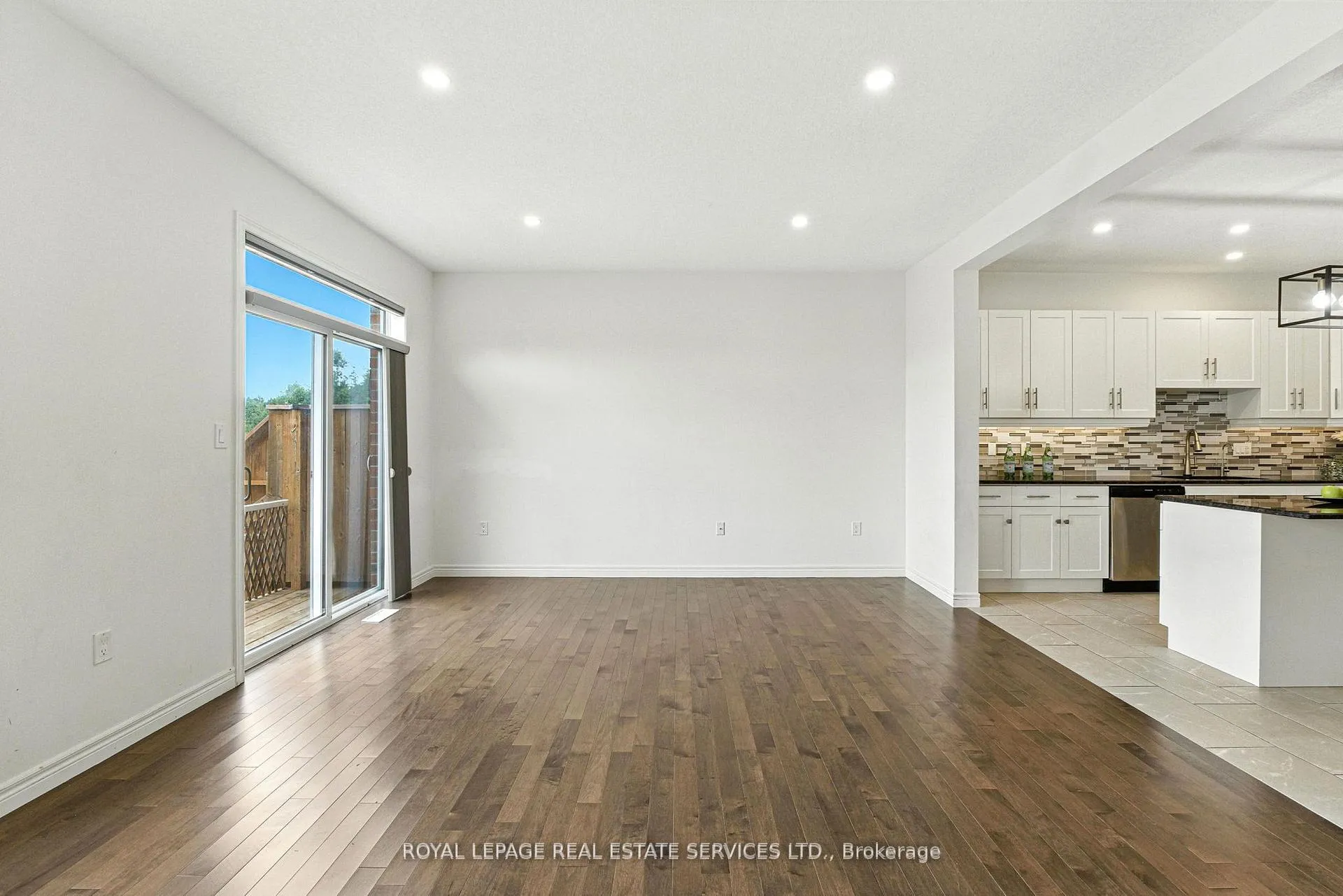 Photo 18 of Unit 8, 22 Marshall Drive, Guelph, Grange Road — HOMEH