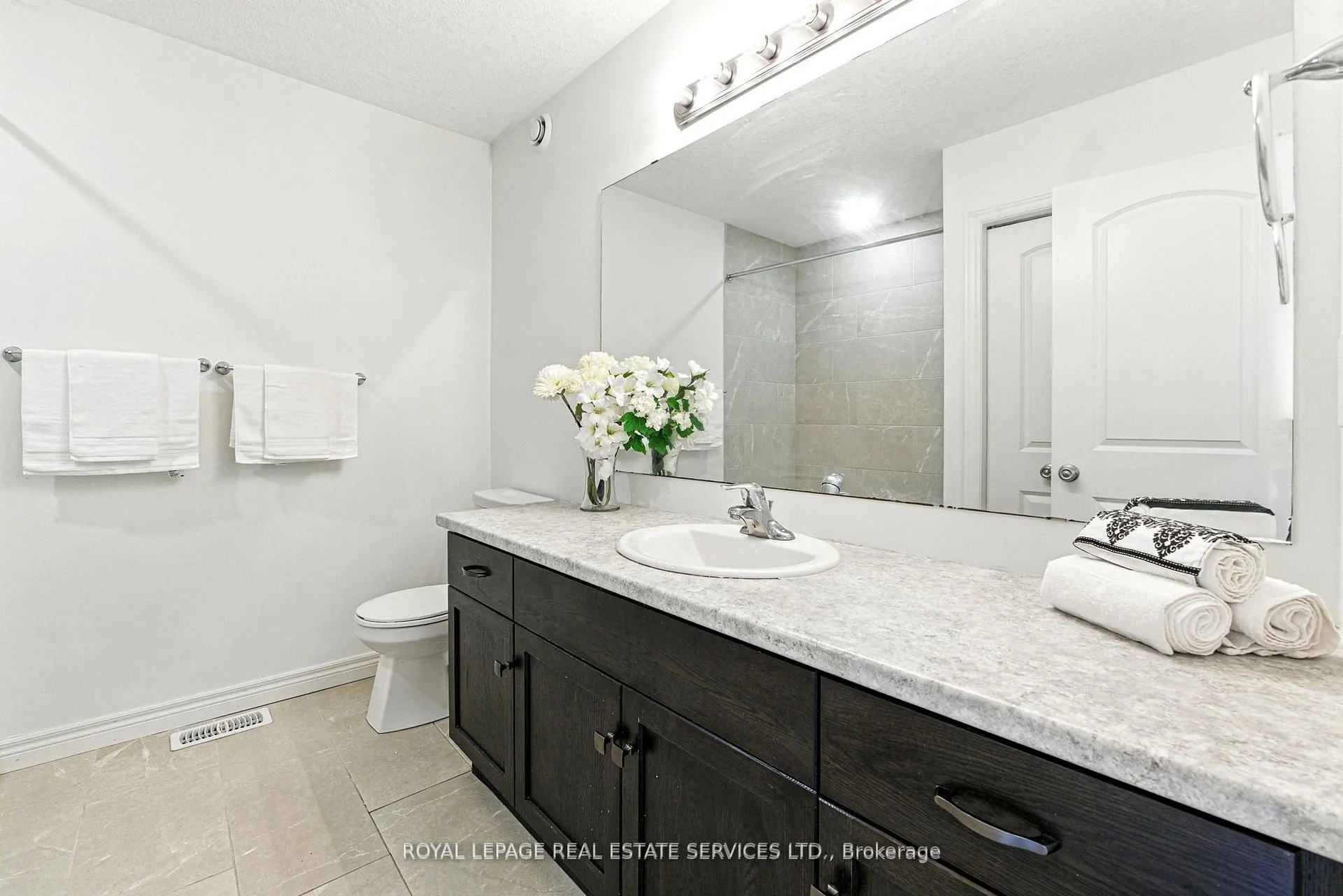 Photo 32 of Unit 8, 22 Marshall Drive, Guelph, Grange Road — HOMEH