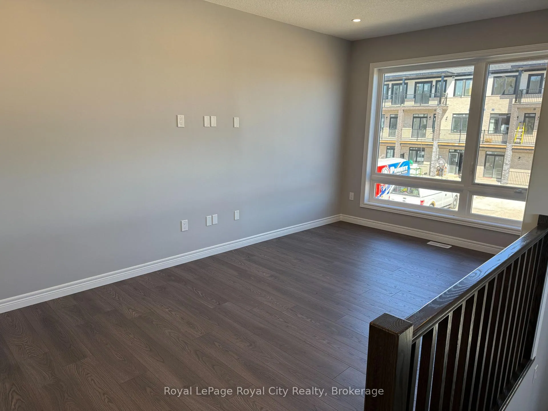 Photo 4 of 67 Arabella Drive, Guelph, Kortright East — HOMEH