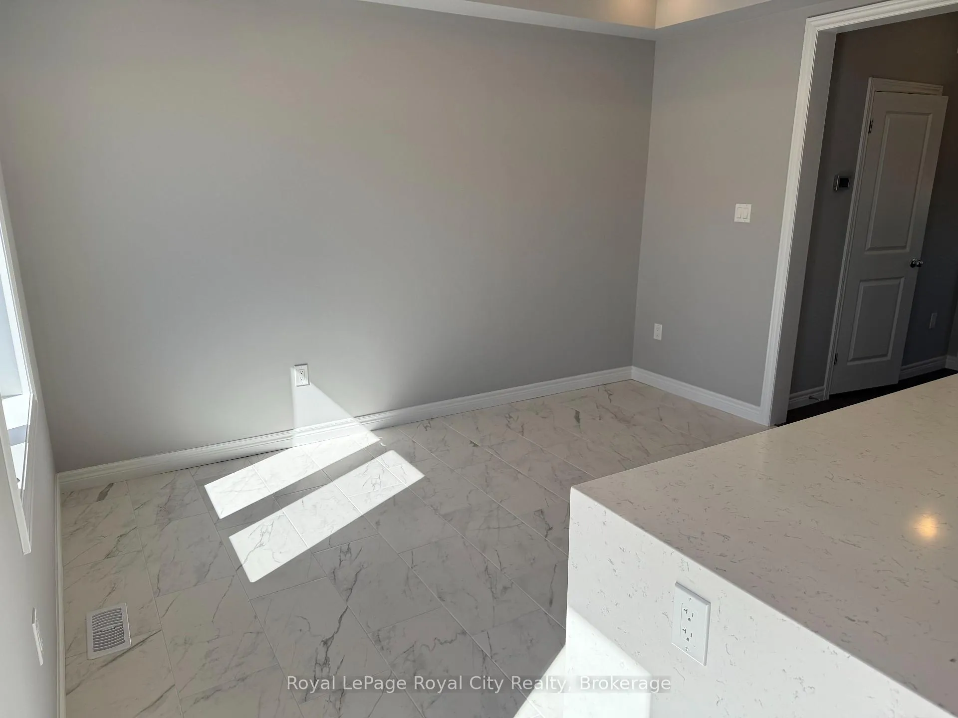 Photo 12 of 67 Arabella Drive, Guelph, Kortright East — HOMEH