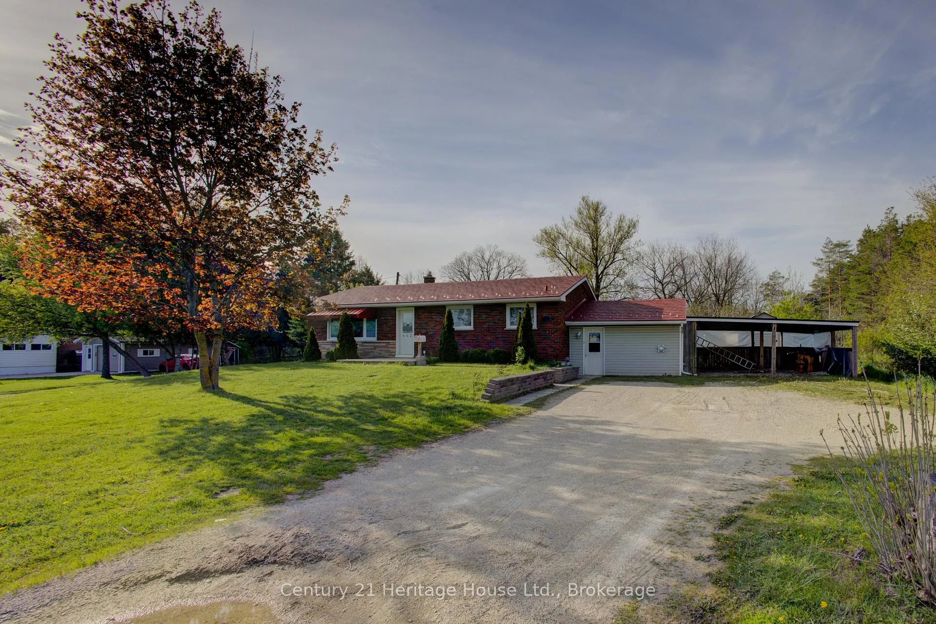 Photo 1 of 462 Durham Road W, West Grey — HOMEH