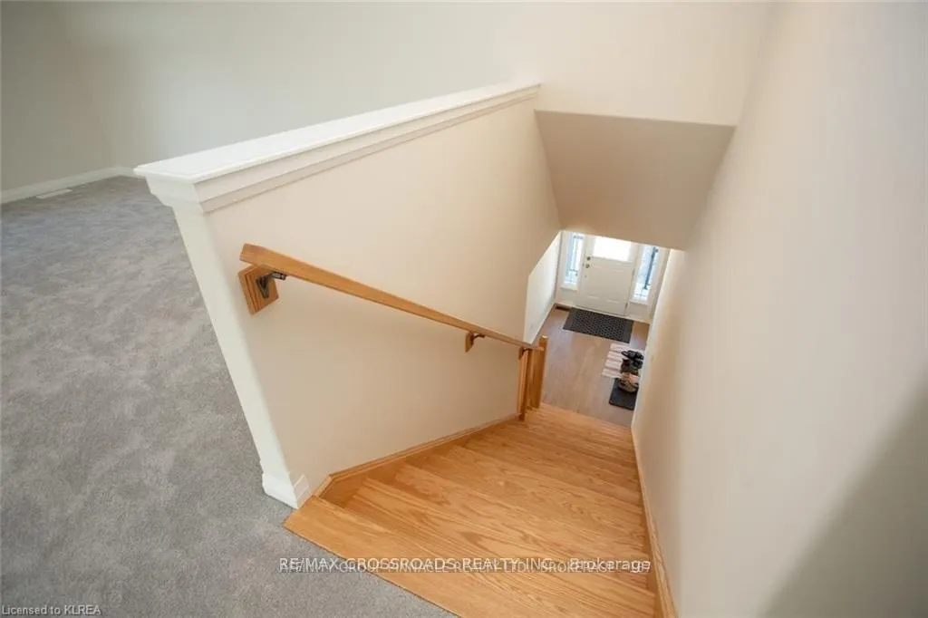 Photo 23 of 535 Macintosh Grove, Peterborough, Northcrest Ward 5 — HOMEH