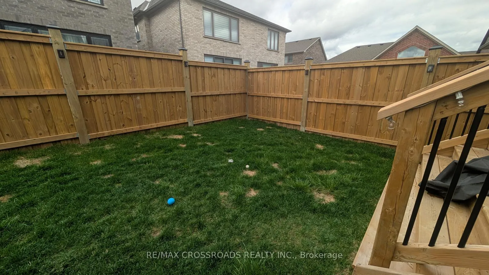 Photo 28 of 535 Macintosh Grove, Peterborough, Northcrest Ward 5 — HOMEH