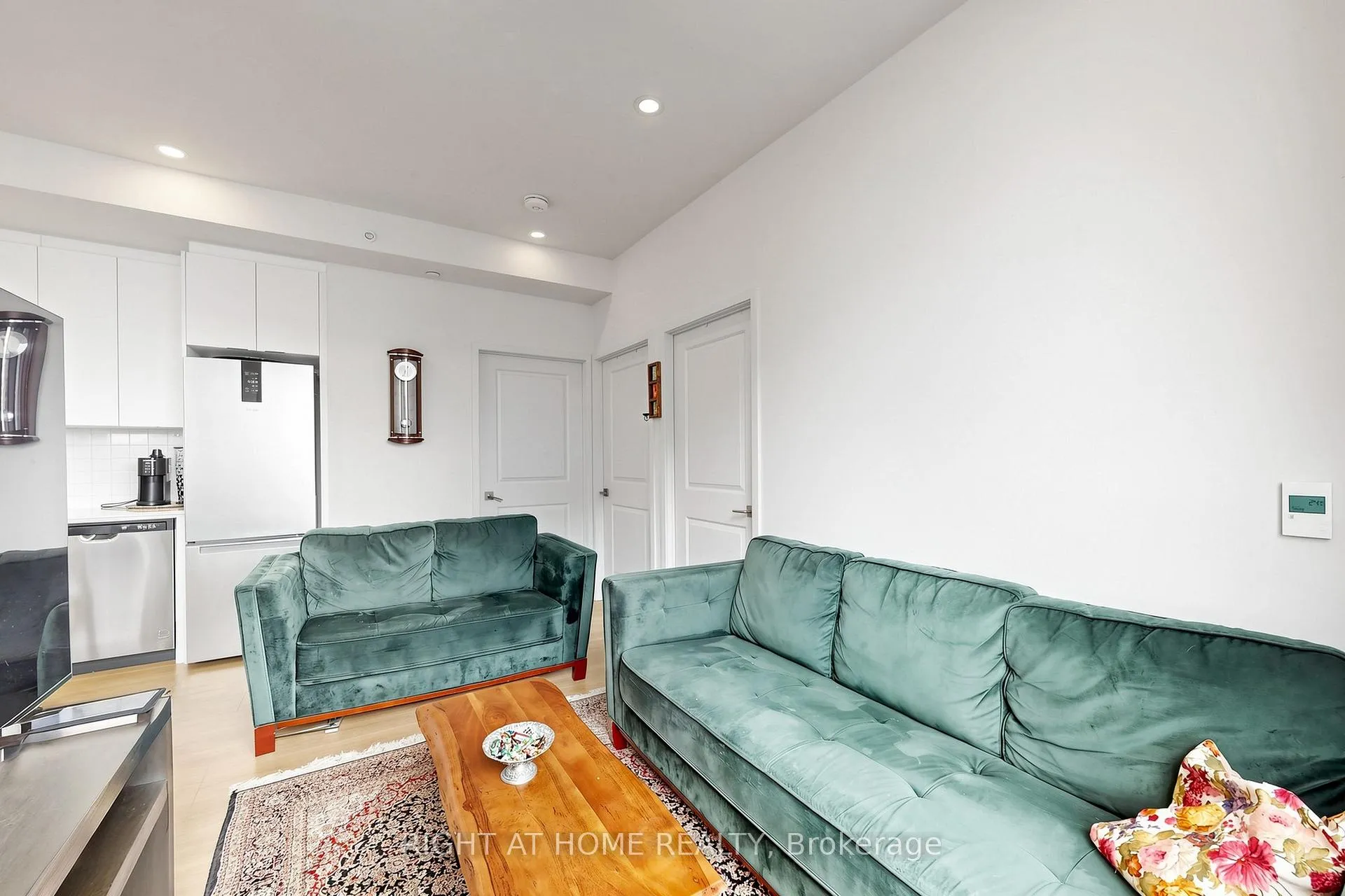 Photo 13 of Unit 3206, 2920 Highway 7 Road E, Vaughan, Concord — HOMEH