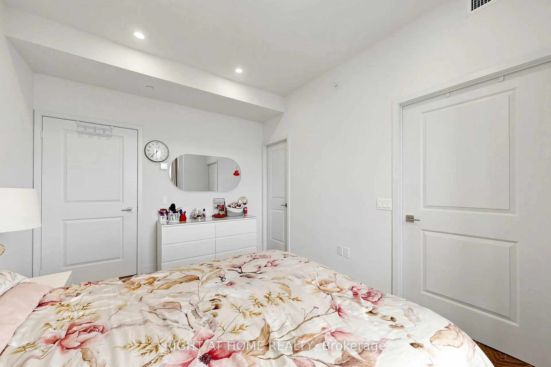 Photo 24 of Unit 3206, 2920 Highway 7 Road E, Vaughan, Concord — HOMEH