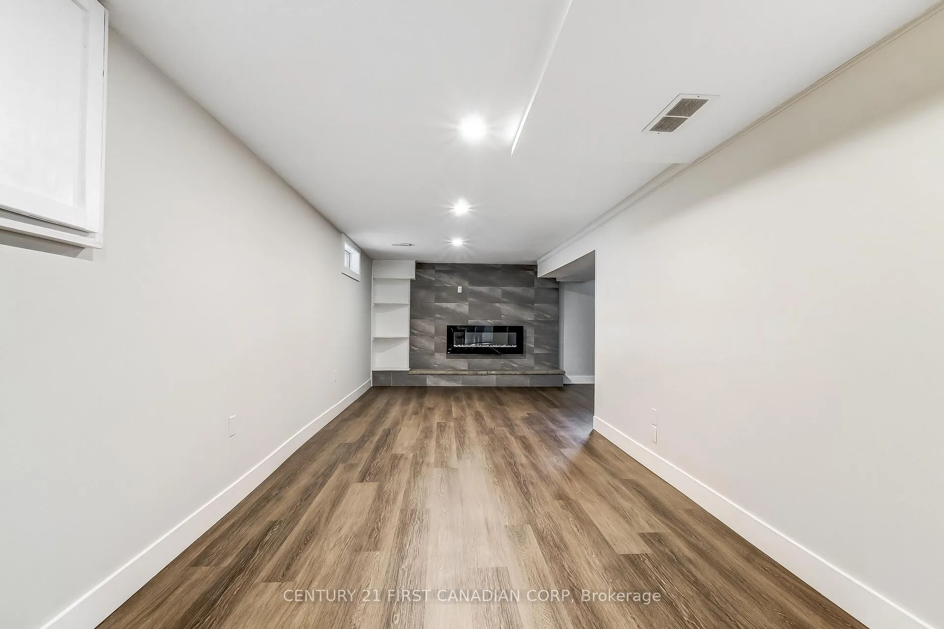 Photo 19 of 20 Renny Crescent, London, South X — HOMEH