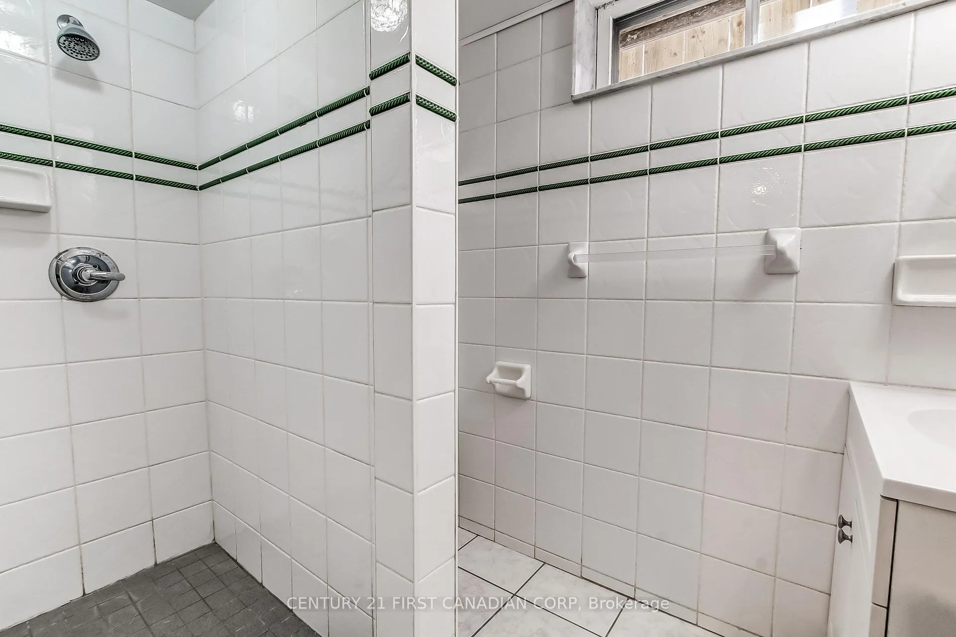 Photo 24 of 20 Renny Crescent, London, South X — HOMEH