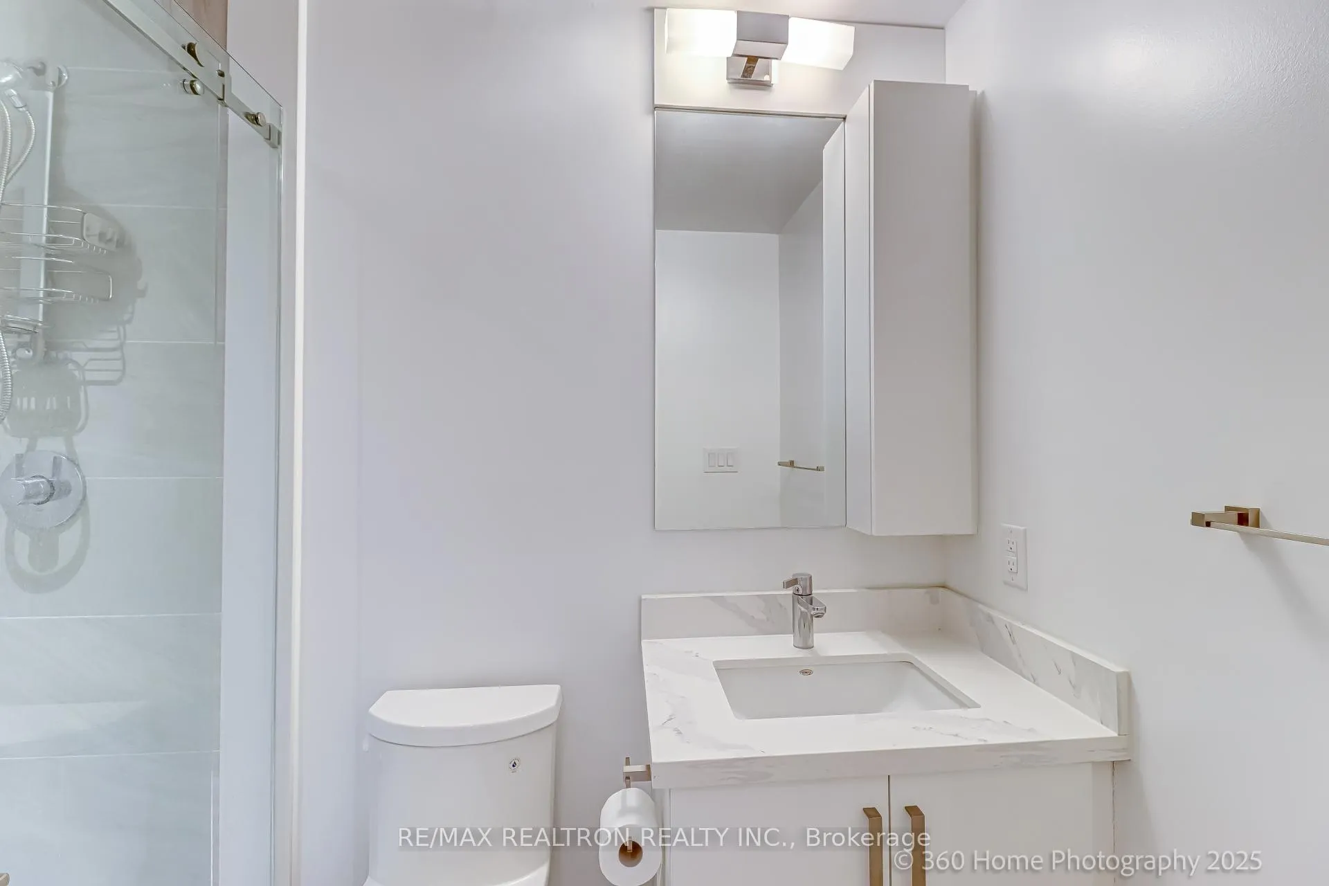 Photo 10 of 9 Gandhi Lane, Markham, Commerce Valley — HOMEH