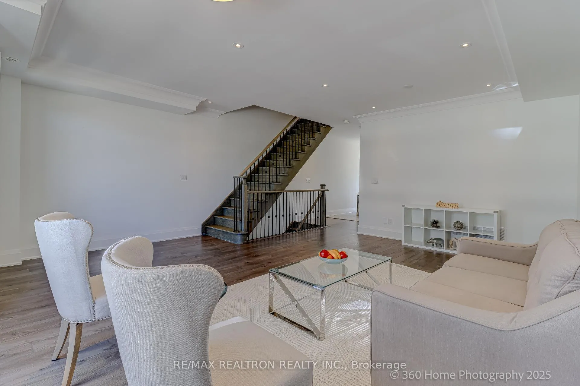 Photo 20 of 9 Gandhi Lane, Markham, Commerce Valley — HOMEH