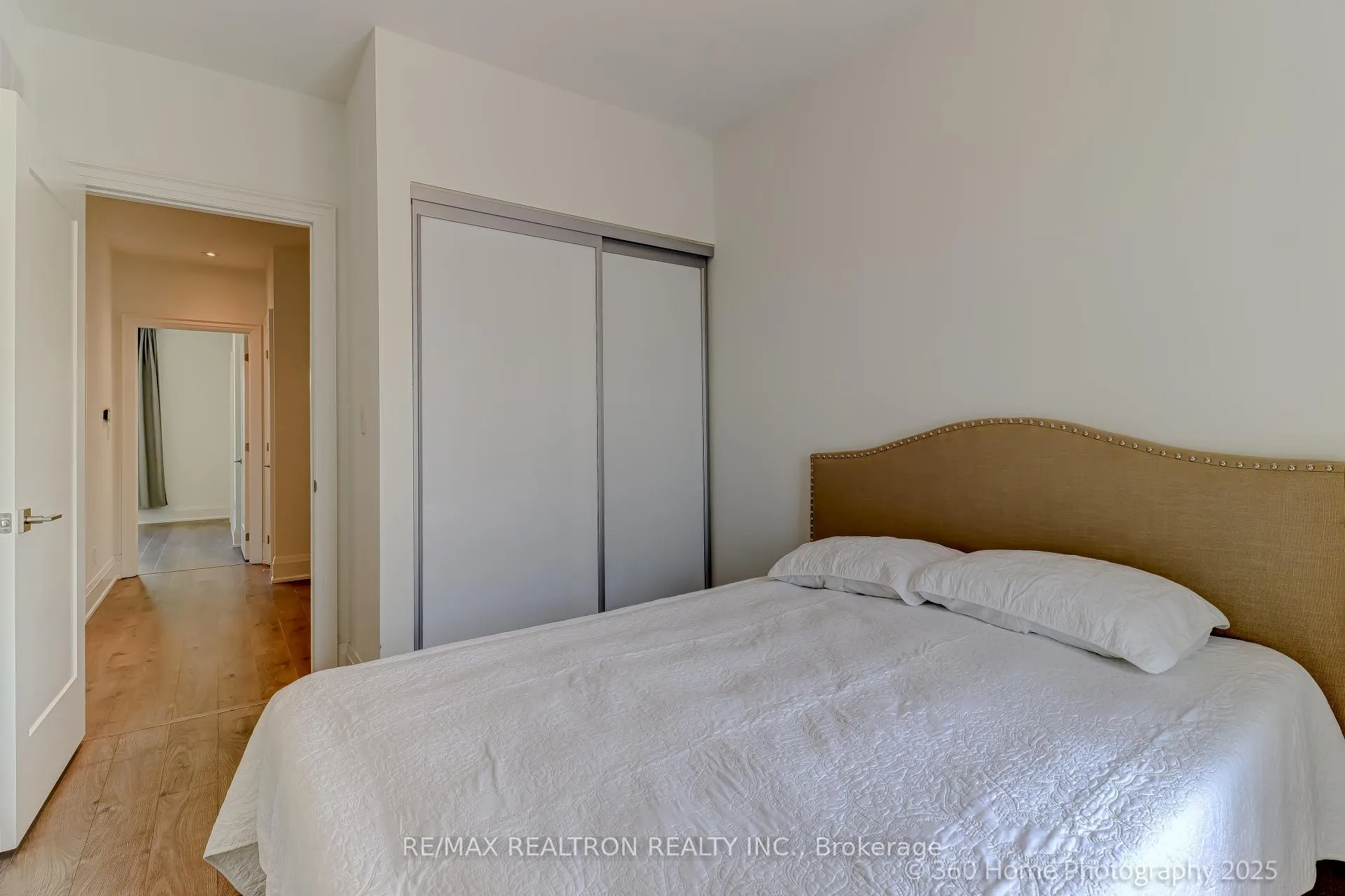 Photo 23 of 9 Gandhi Lane, Markham, Commerce Valley — HOMEH
