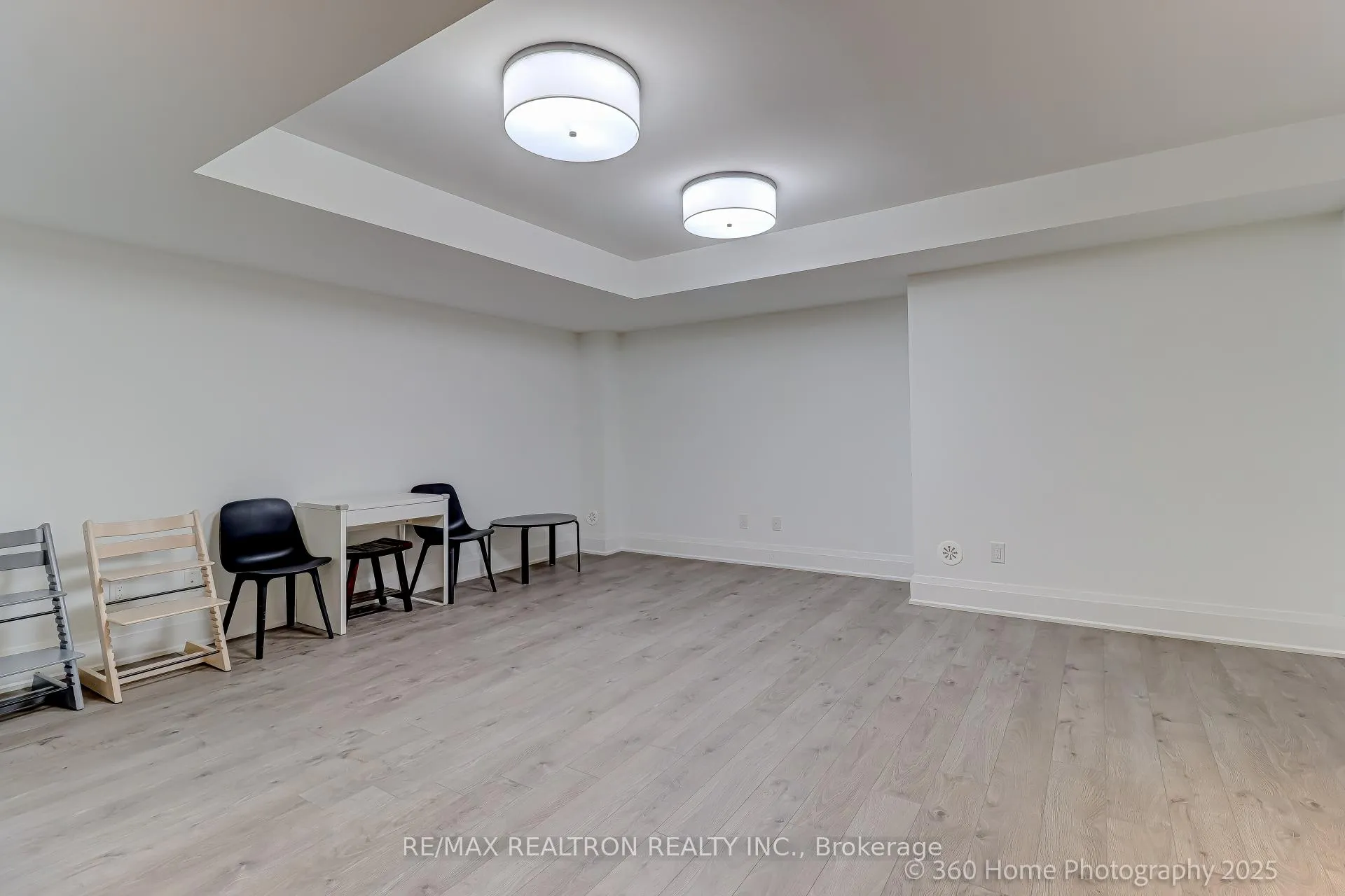 Photo 33 of 9 Gandhi Lane, Markham, Commerce Valley — HOMEH