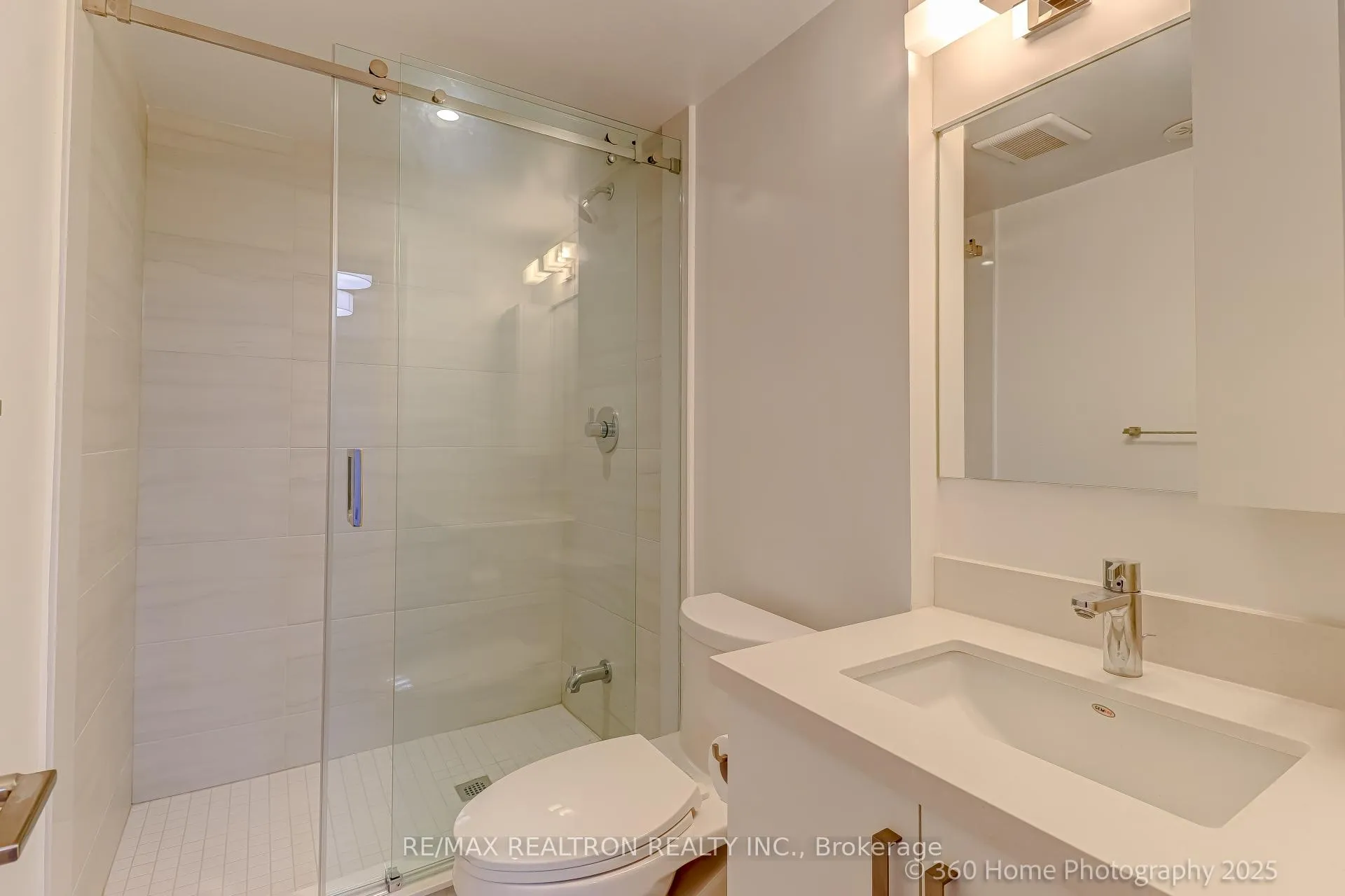 Photo 35 of 9 Gandhi Lane, Markham, Commerce Valley — HOMEH