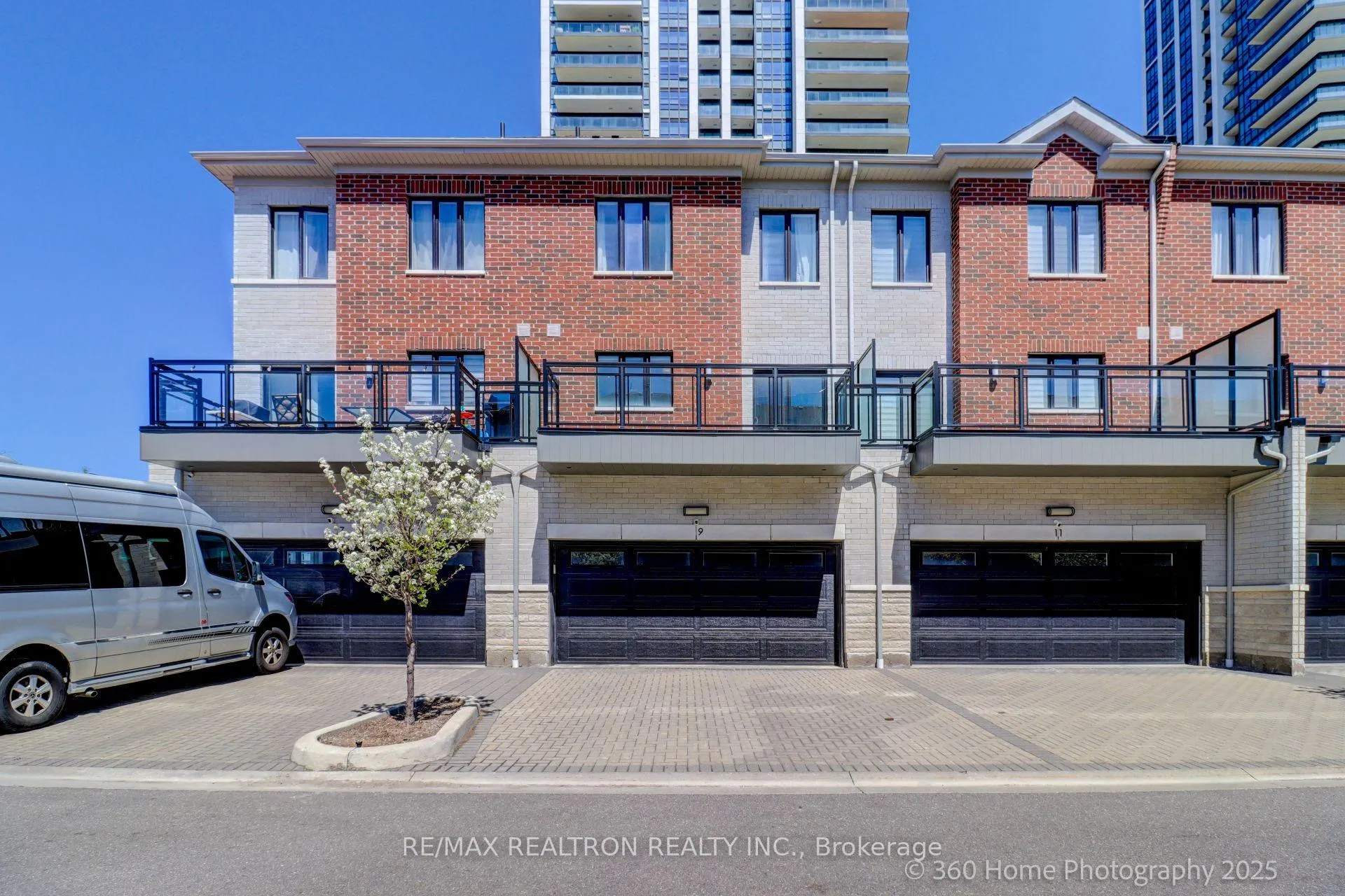 Photo 38 of 9 Gandhi Lane, Markham, Commerce Valley — HOMEH
