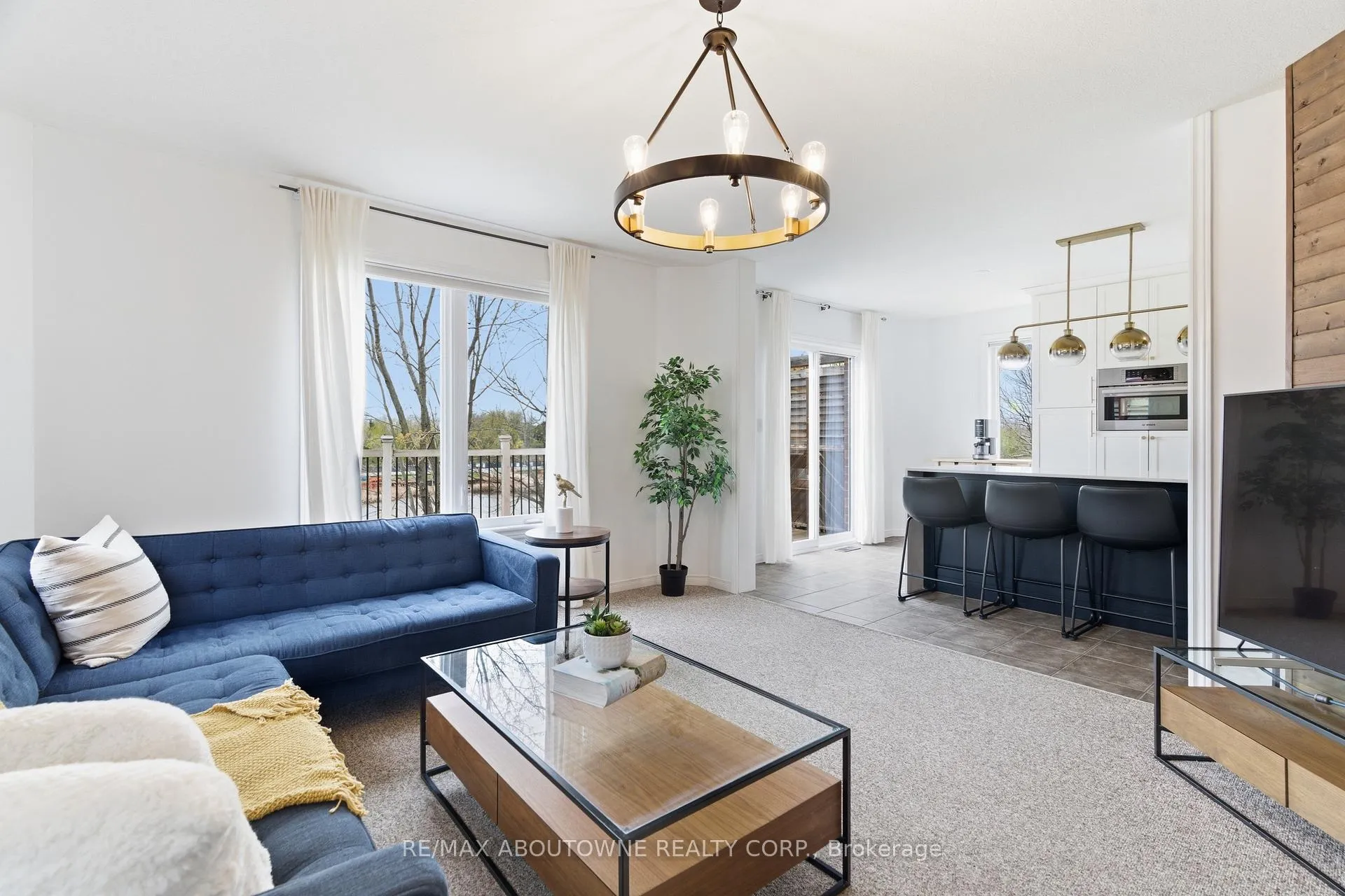 Photo 9 of 122 Severn Drive, Guelph, Grange Road — HOMEH