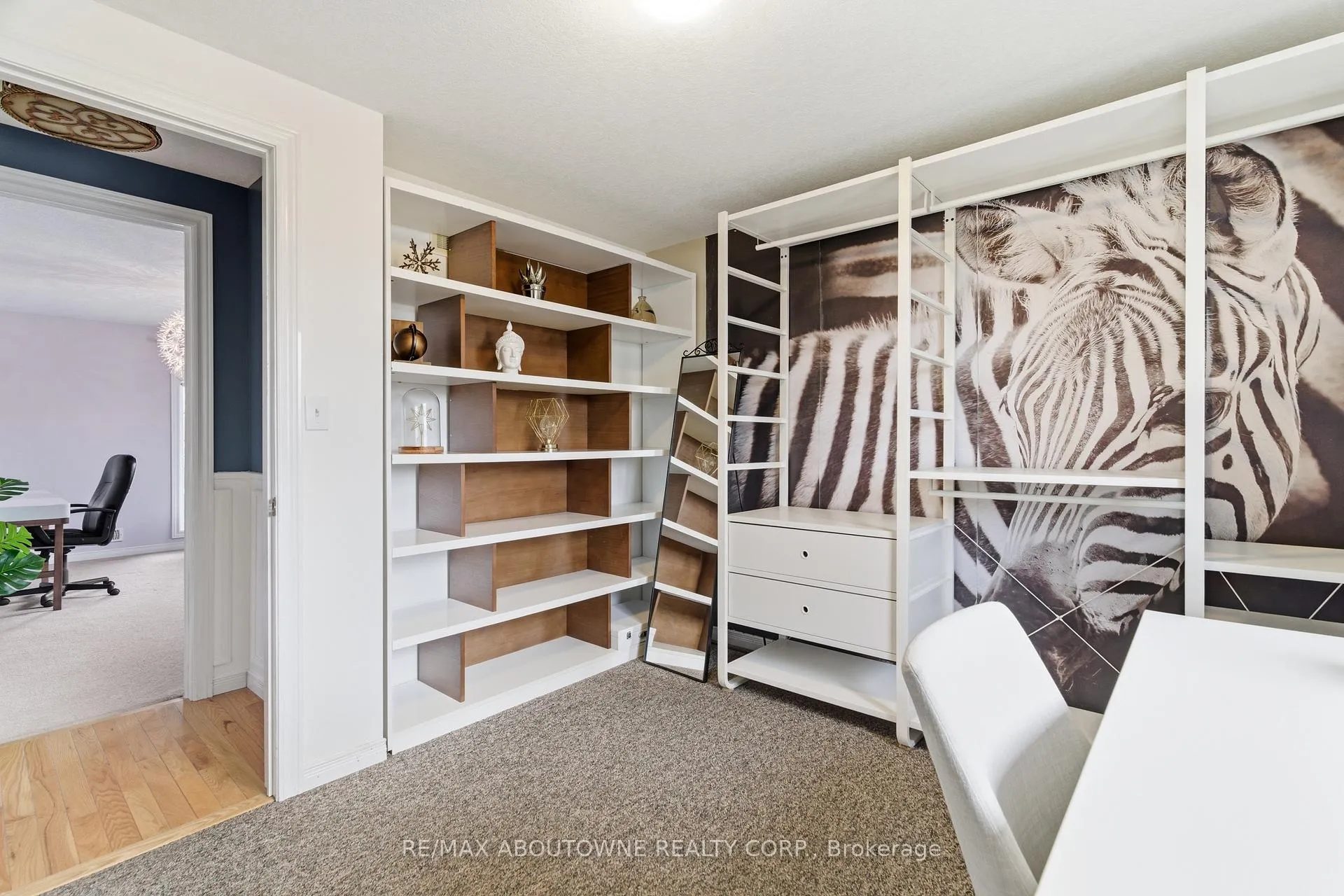 Photo 29 of 122 Severn Drive, Guelph, Grange Road — HOMEH