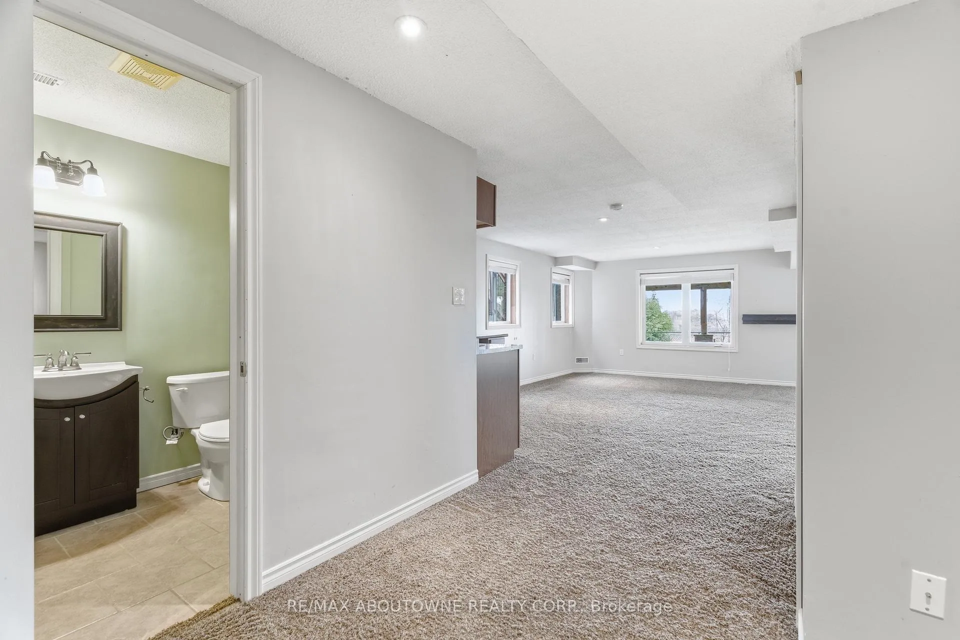 Photo 35 of 122 Severn Drive, Guelph, Grange Road — HOMEH