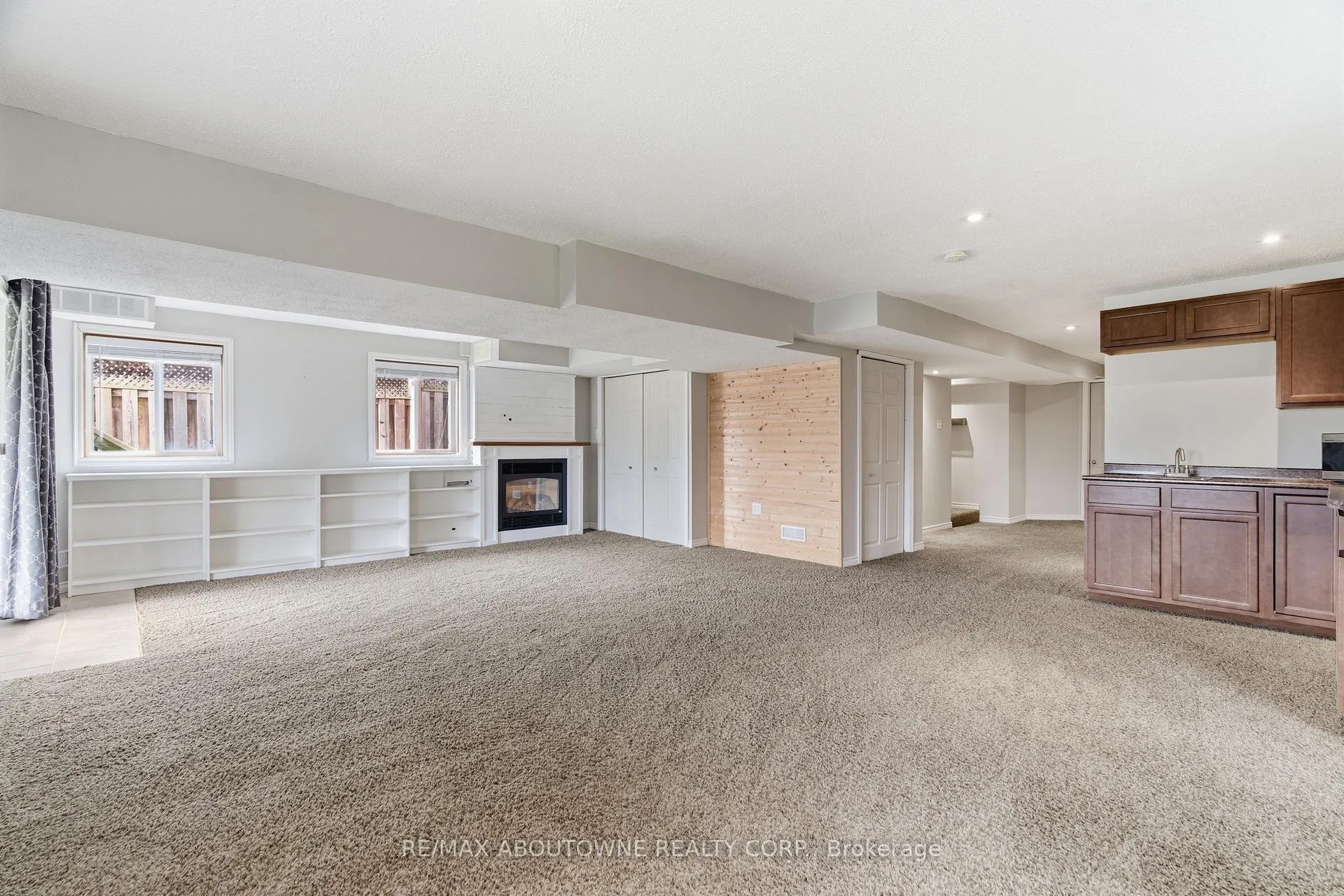 Photo 38 of 122 Severn Drive, Guelph, Grange Road — HOMEH