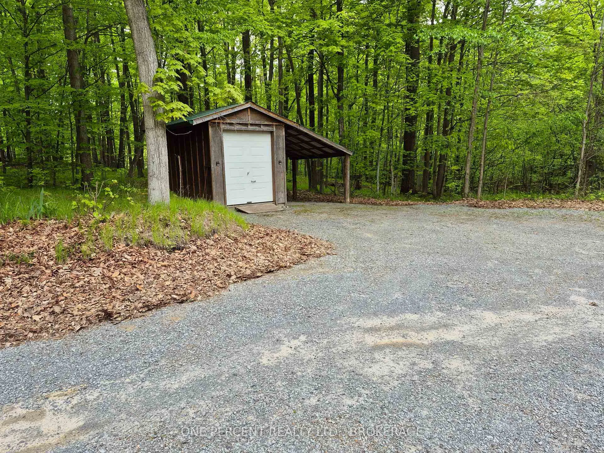 Photo 5 of 1577 Norway Road, Frontenac, Frontenac South — HOMEH