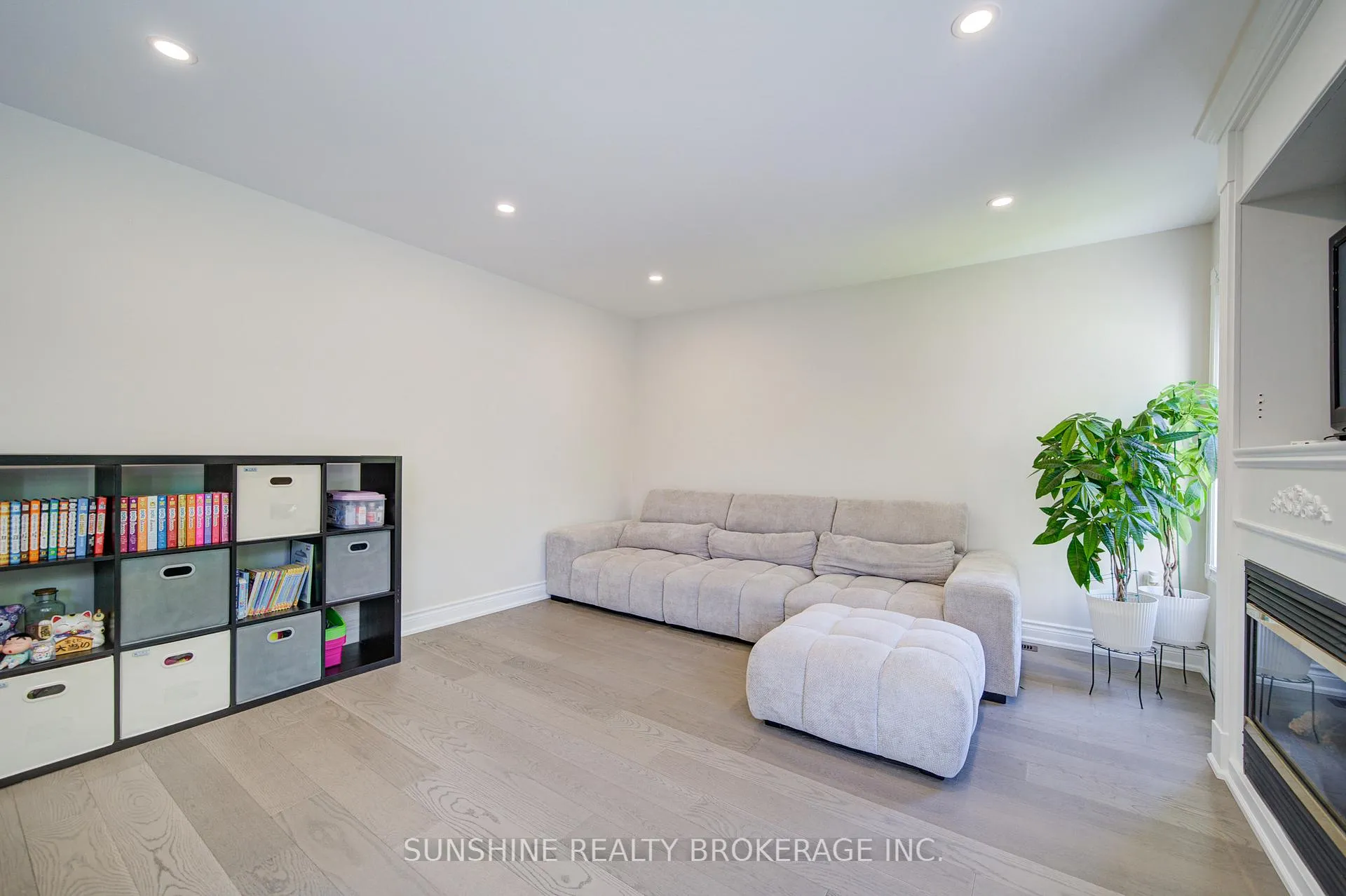 Photo 21 of 1472 Heartland Boulevard, Oshawa, Taunton — HOMEH