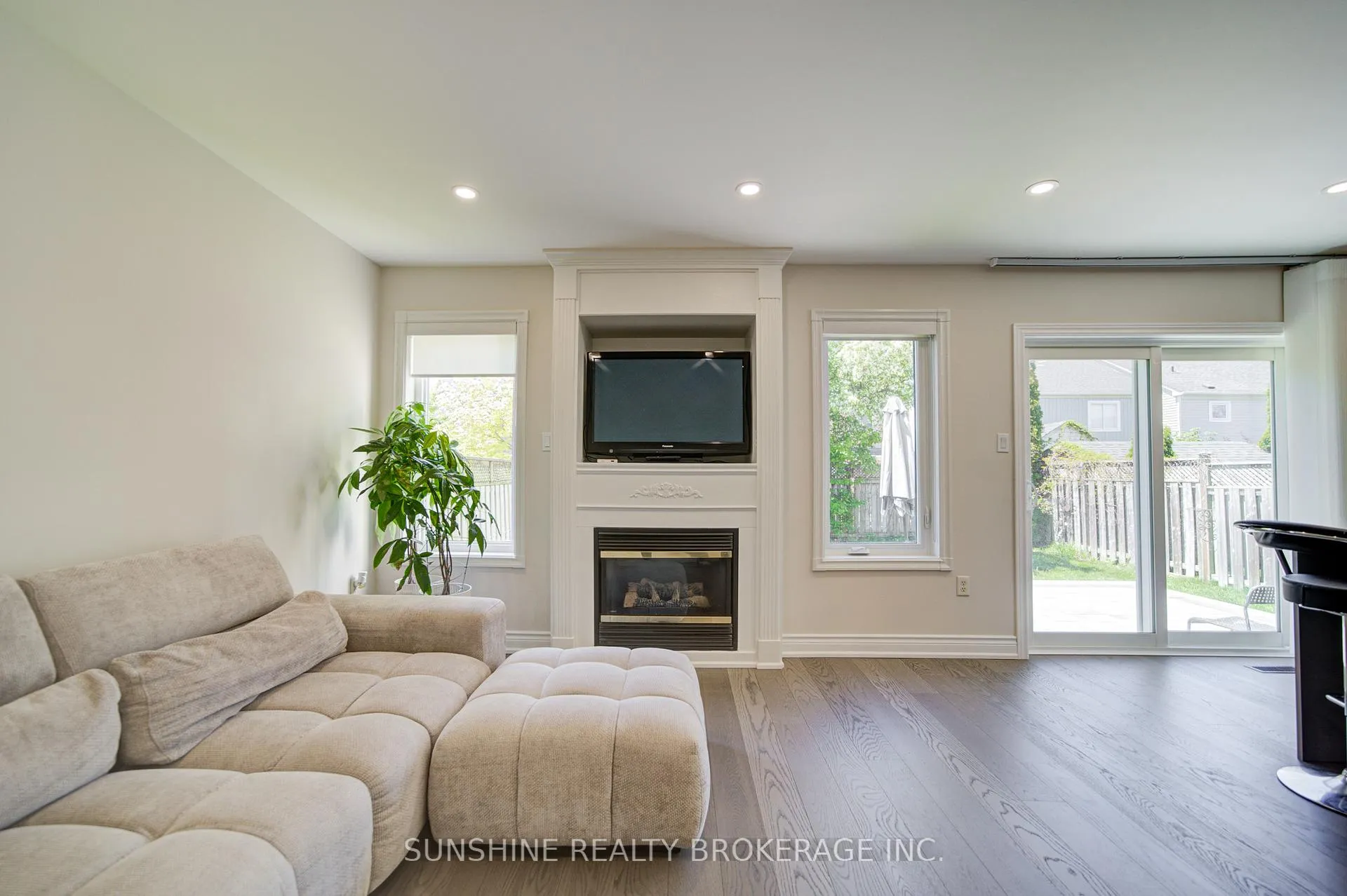 Photo 23 of 1472 Heartland Boulevard, Oshawa, Taunton — HOMEH