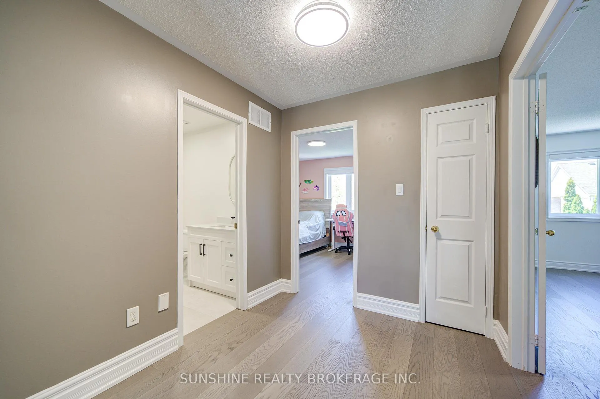 Photo 26 of 1472 Heartland Boulevard, Oshawa, Taunton — HOMEH