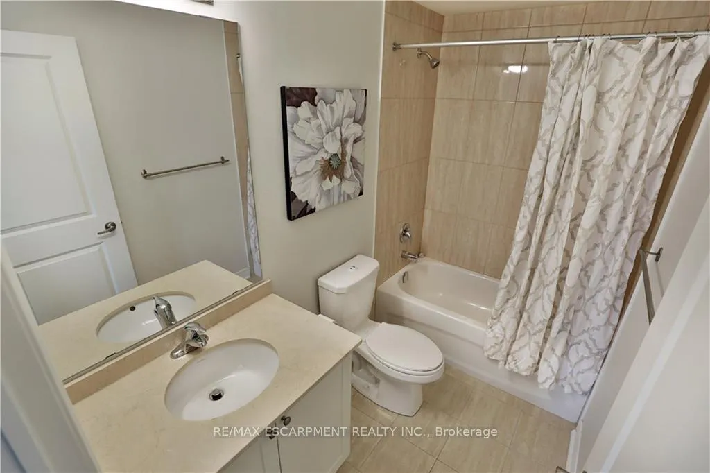 Photo 18 of Unit 623, 33 Whitmer Street, Milton, Scott — HOMEH